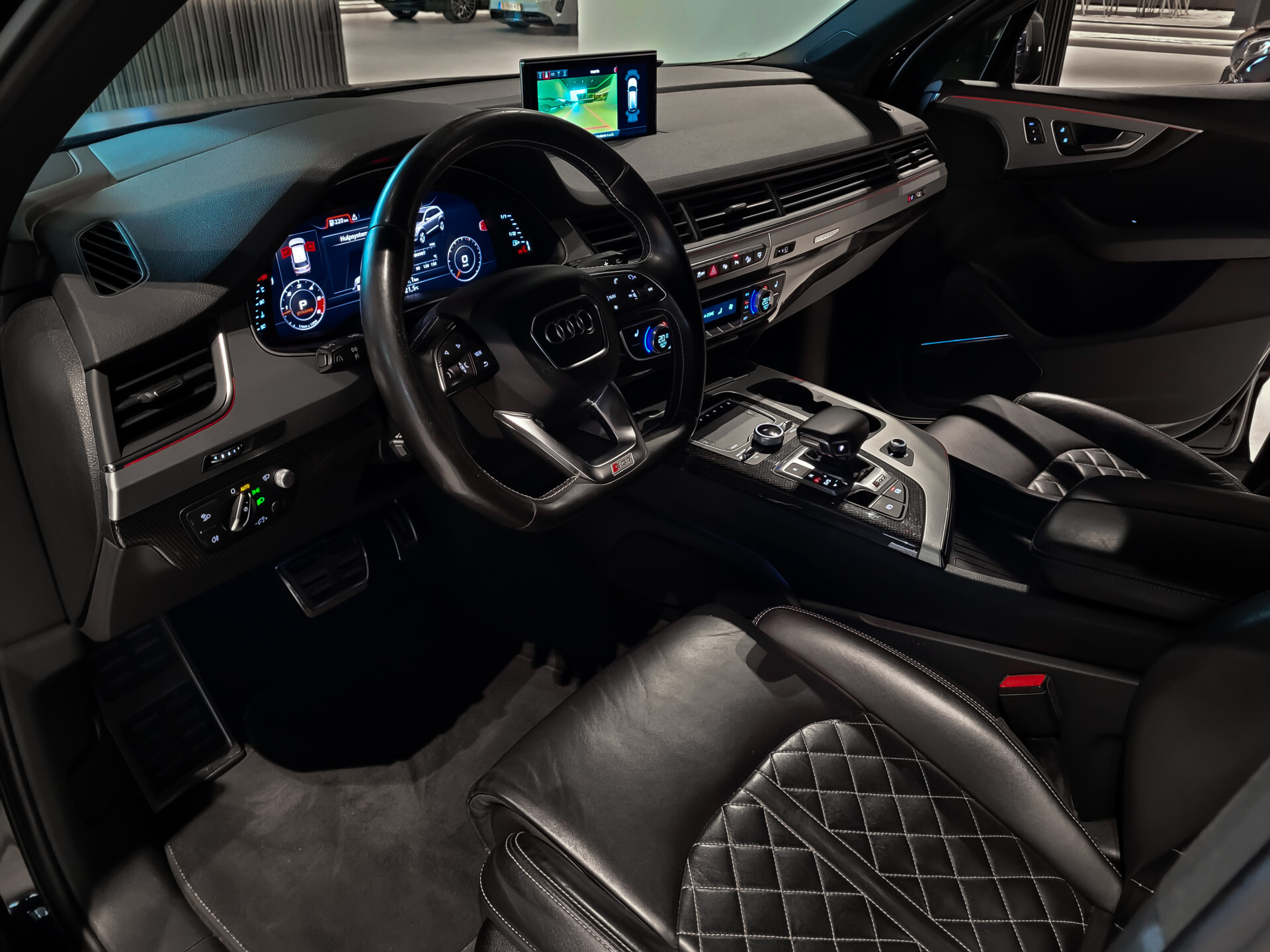 Audi SQ7 4.0 TDI Quattro Pro Line 7-Persoons Carbon | New Service | HUD | Bose | Achterassturing | Standkachel Foto 19