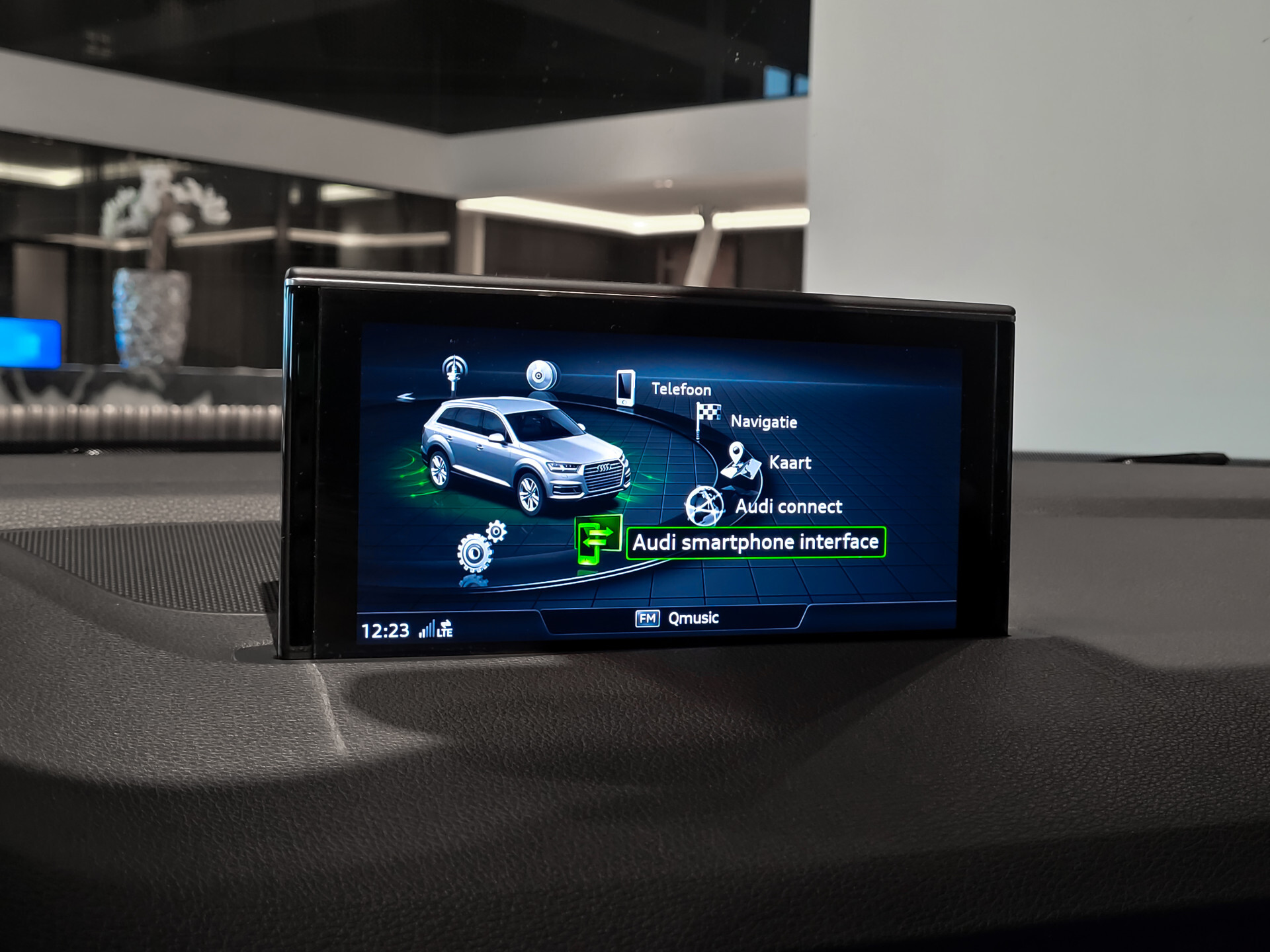 Audi SQ7 4.0 TDI Quattro Pro Line 7-Persoons Carbon | New Service | HUD | Bose | Achterassturing | Standkachel Foto 22