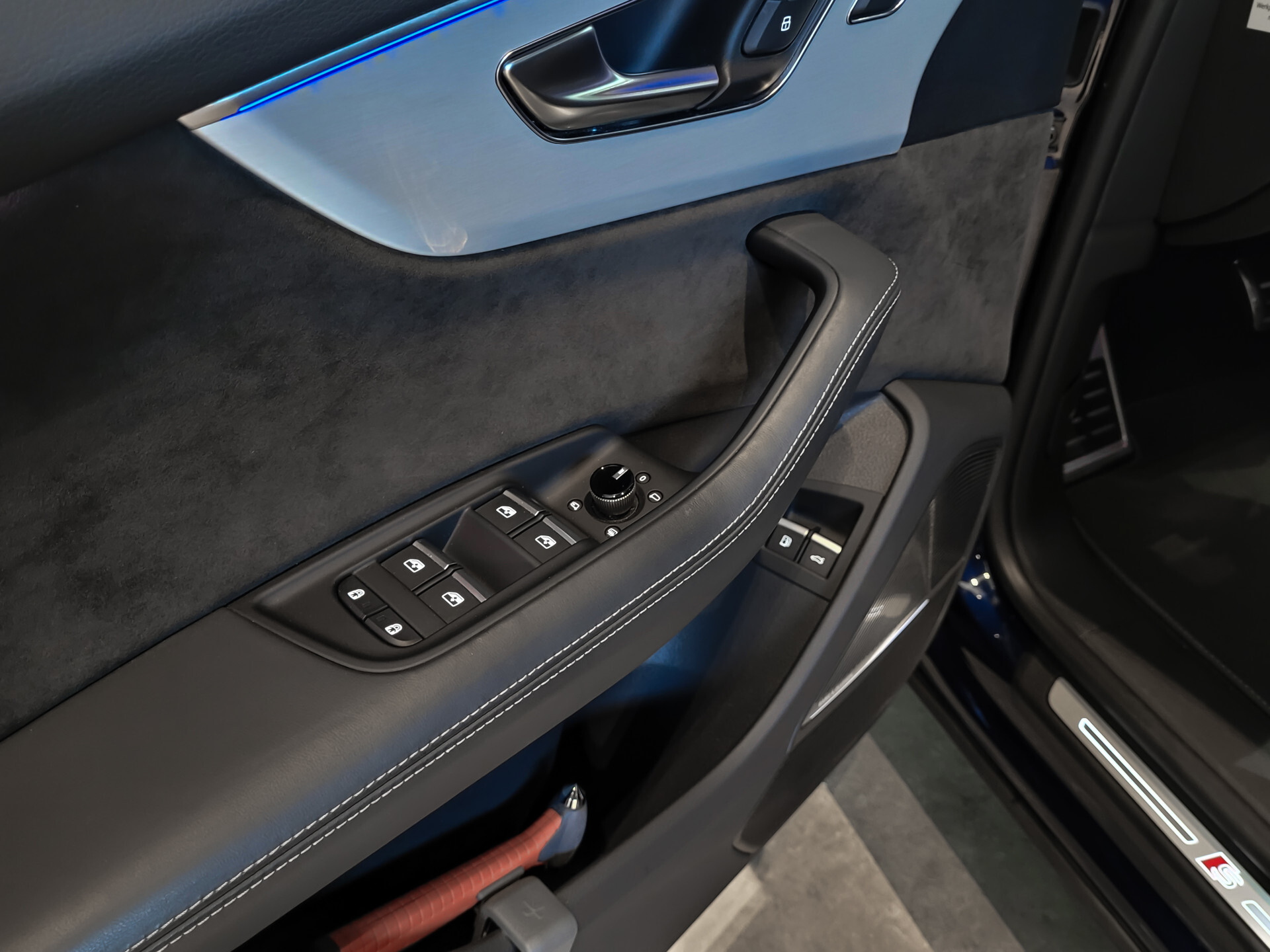 Audi Q8 60 TFSI e Quattro Competition Full Options | Nieuwprijs €168.184 Foto 12