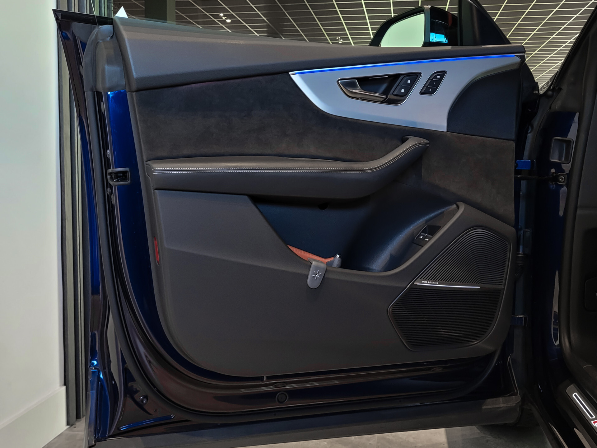 Audi Q8 60 TFSI e Quattro Competition Full Options | Nieuwprijs €168.184 Foto 8