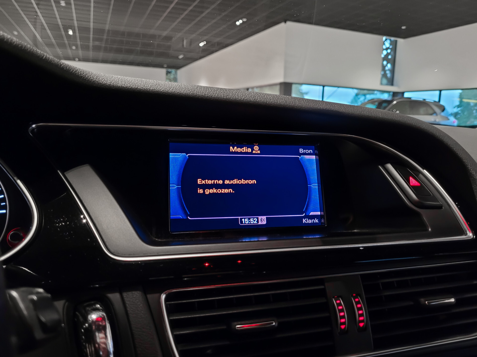 Audi A4 Avant 2.0 TFSI S Edition 19” Rotor | Blackline | Bi-Xenon | Full Map Navi | Pts | NL Auto | Winterset Foto 12