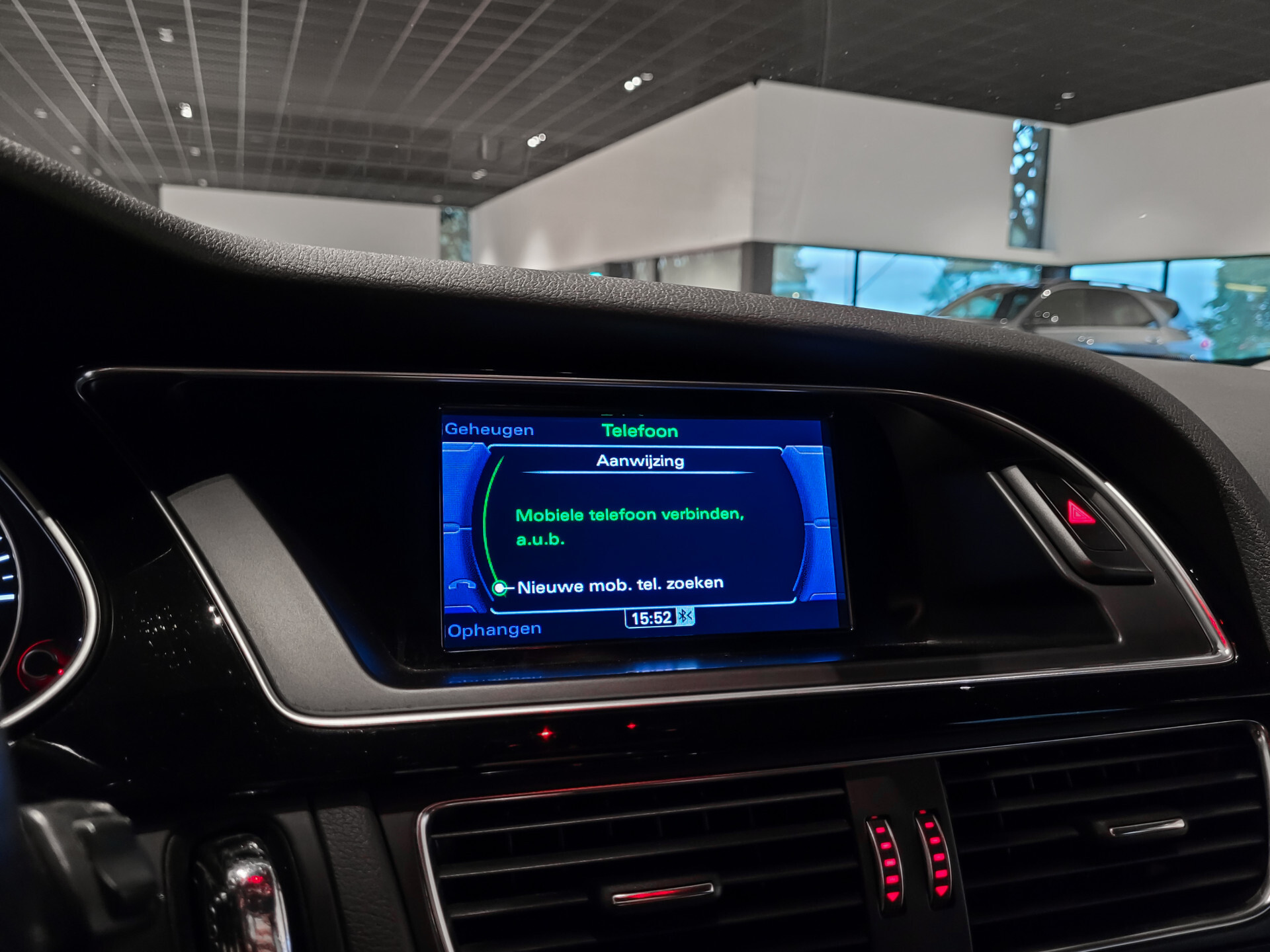 Audi A4 Avant 2.0 TFSI S Edition 19” Rotor | Blackline | Bi-Xenon | Full Map Navi | Pts | NL Auto | Winterset Foto 14