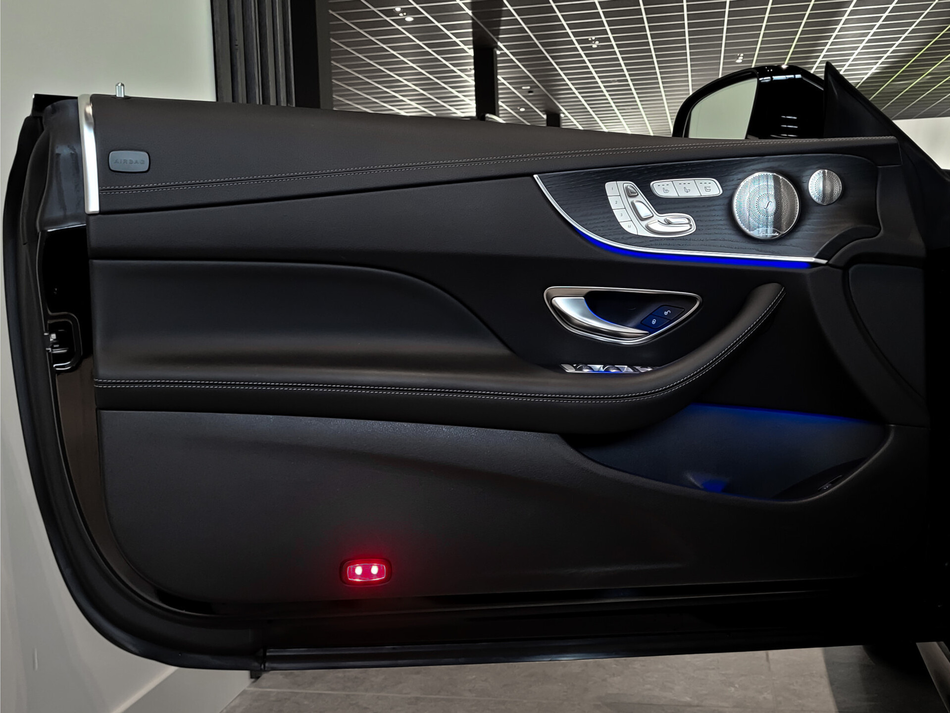 Mercedes-Benz E-Klasse Cabrio AMG 53 4-M HUD | Rij-Assistentie | Keyless | Burmester | Stoelkoeling | Glascoating Foto 11