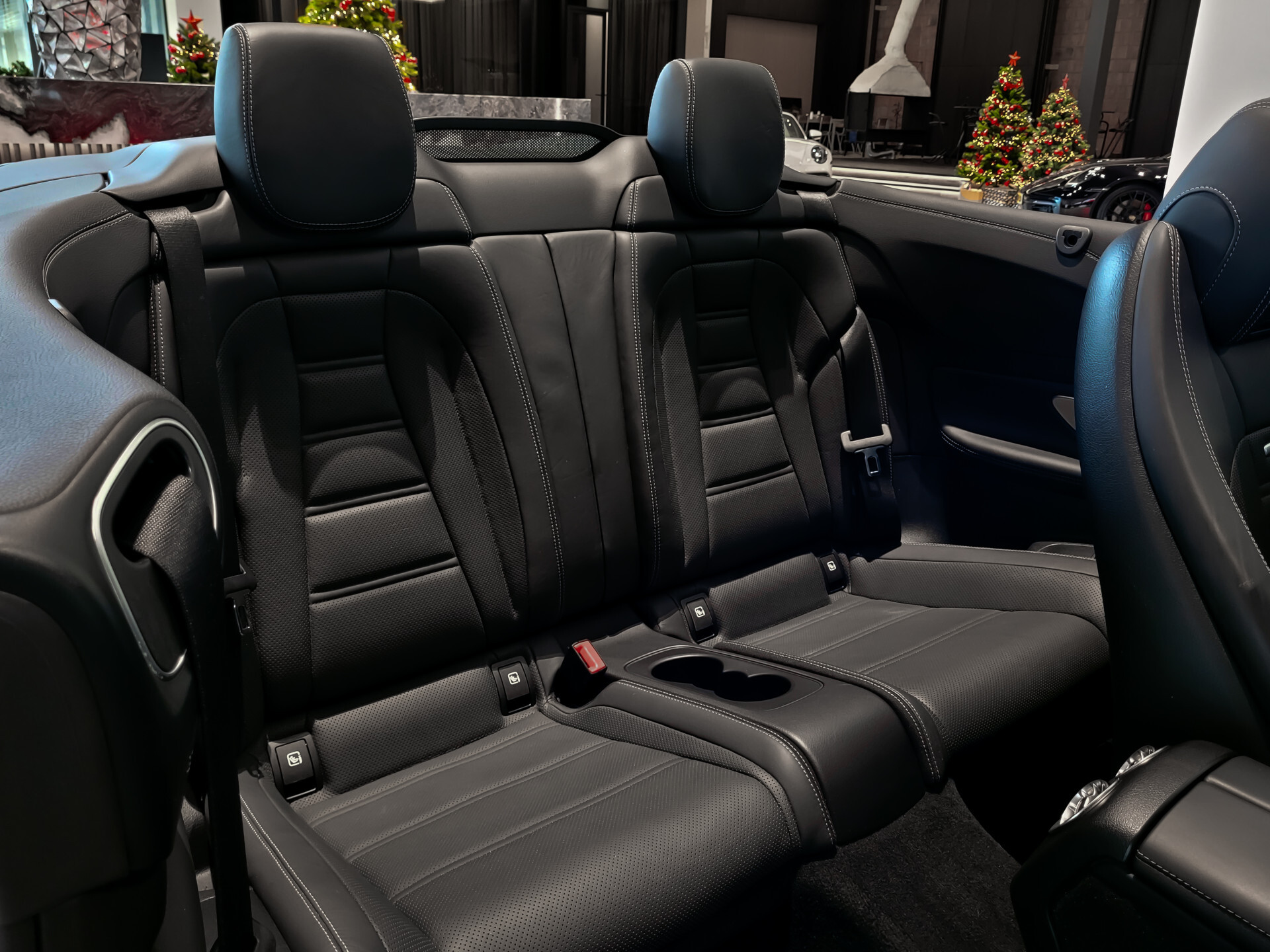 Mercedes-Benz E-Klasse Cabrio AMG 53 4-M HUD | Rij-Assistentie | Keyless | Burmester | Stoelkoeling | Glascoating Foto 9