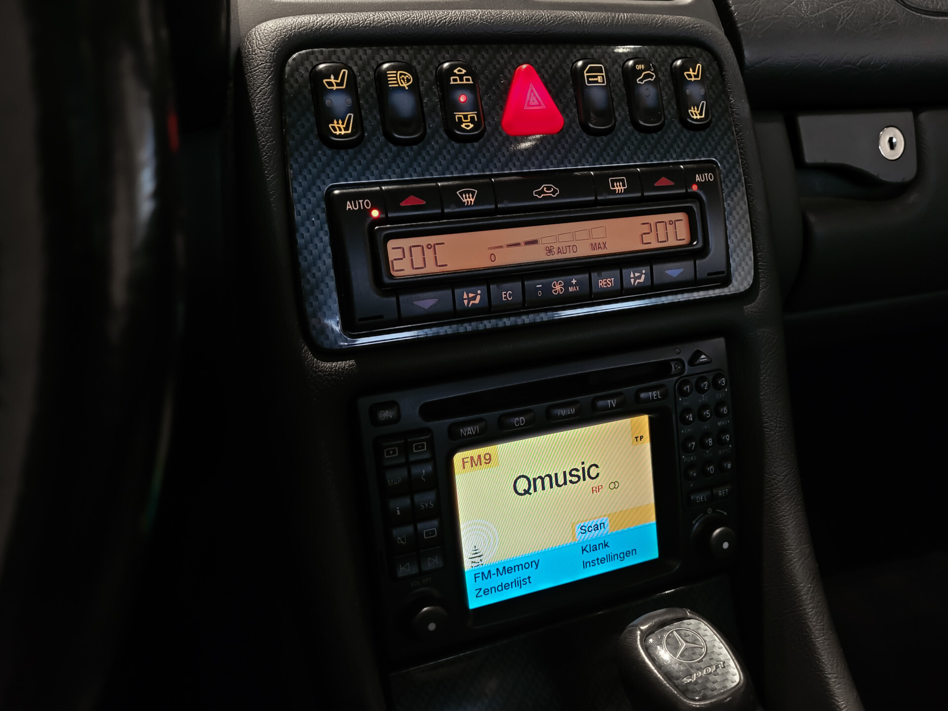 Mercedes-Benz CLK-Klasse Cabrio 320 AMG Sport | Leer | Comand | Bose | Xenon | Mem | ECC | Verw-stoelen | New Service Foto 17