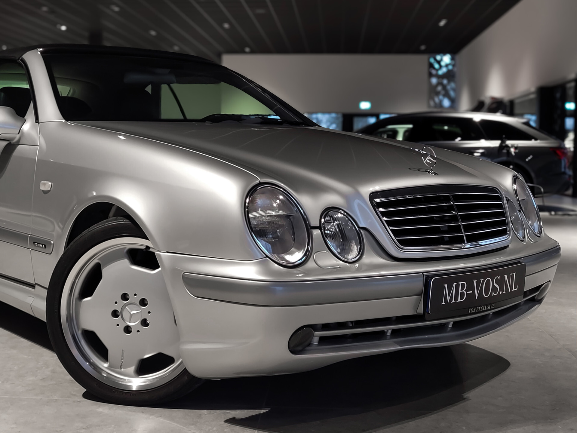 Mercedes-Benz CLK-Klasse Cabrio 320 AMG Sport | Leer | Comand | Bose | Xenon | Mem | ECC | Verw-stoelen | New Service Foto 24