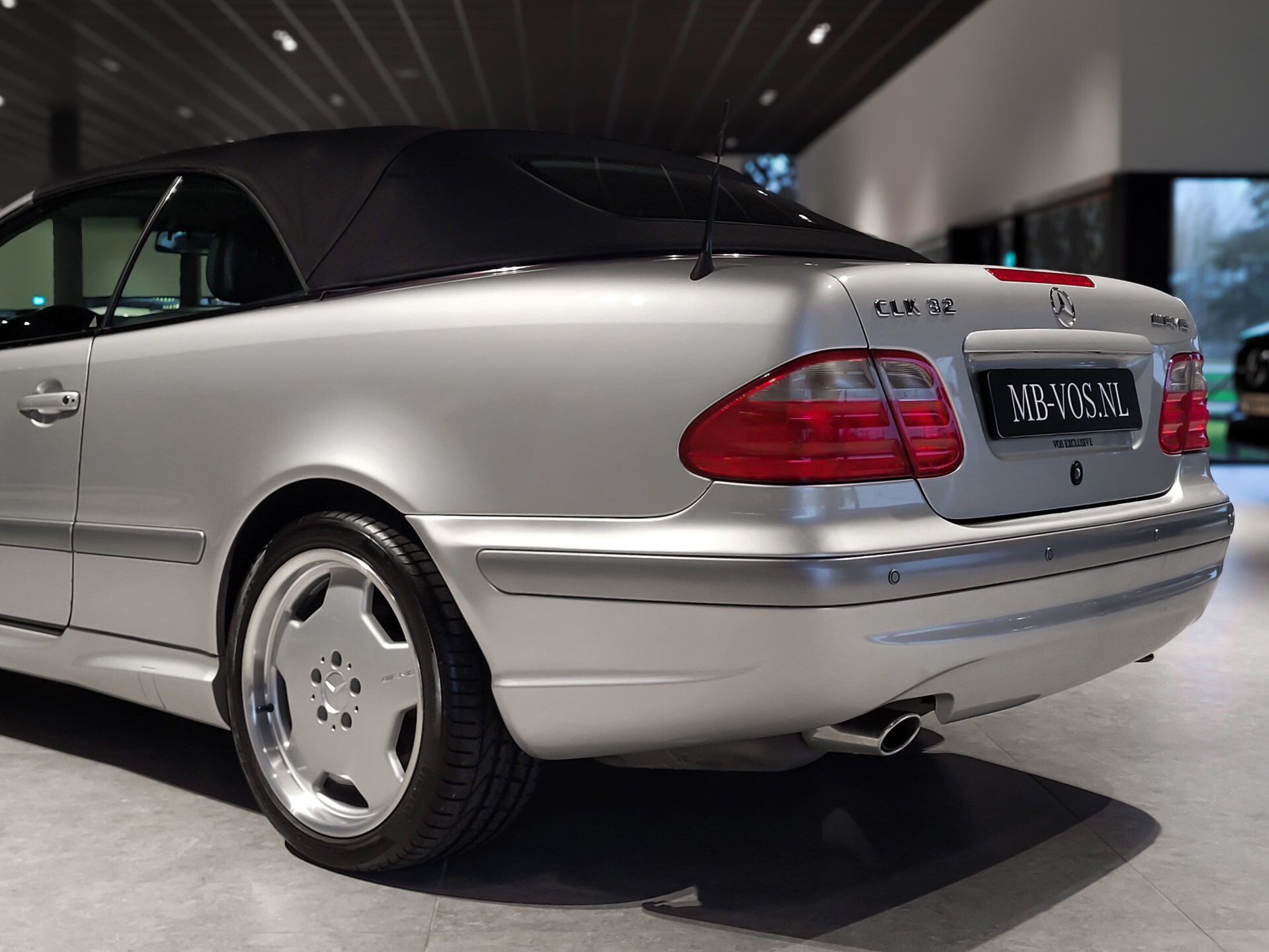 Mercedes-Benz CLK-Klasse Cabrio 320 AMG Sport | Leer | Comand | Bose | Xenon | Mem | ECC | Verw-stoelen | New Service Foto 25