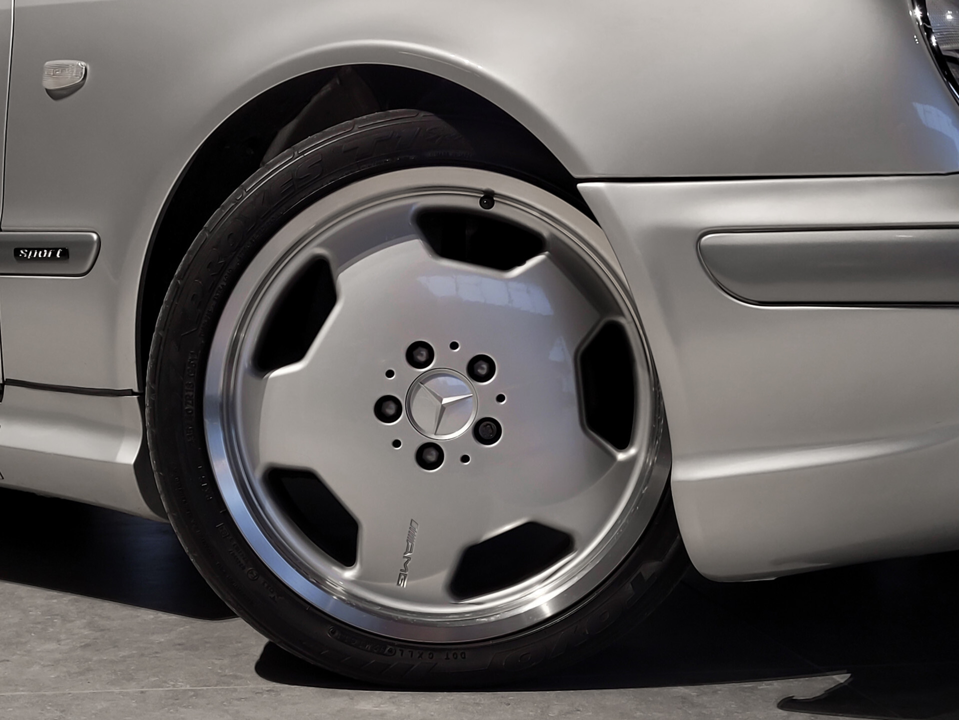 Mercedes-Benz CLK-Klasse Cabrio 320 AMG Sport | Leer | Comand | Bose | Xenon | Mem | ECC | Verw-stoelen | New Service Foto 26