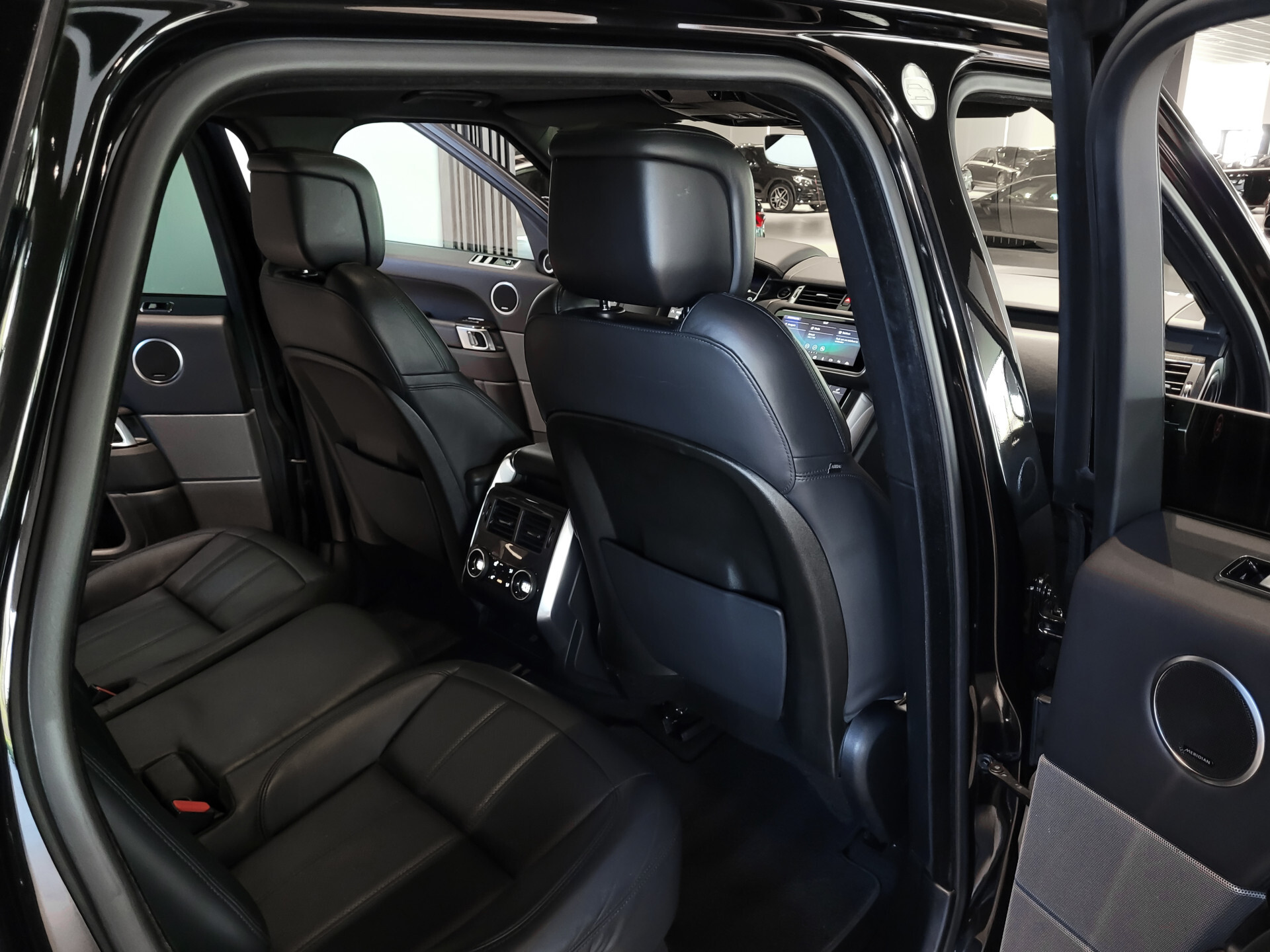 Land Rover Range Rover Sport 3.0 SDV6 Autobiography Dynamic Meridian | HUD | Panorama | Keyless | ACC | Trekhaak | 360 camera | Softclose Foto 30