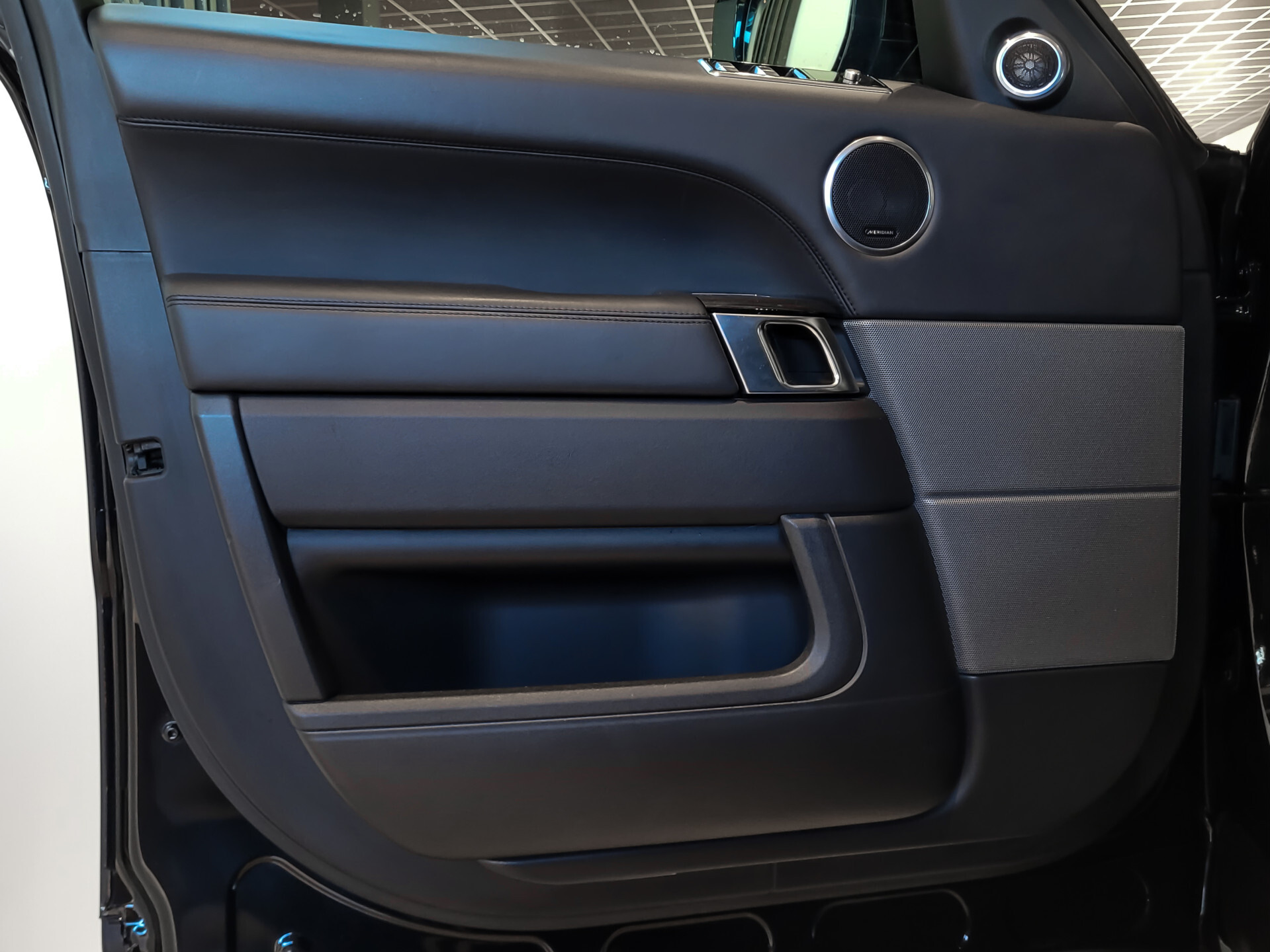 Land Rover Range Rover Sport 3.0 SDV6 Autobiography Dynamic Meridian | HUD | Panorama | Keyless | ACC | Trekhaak | 360 camera | Softclose Foto 8