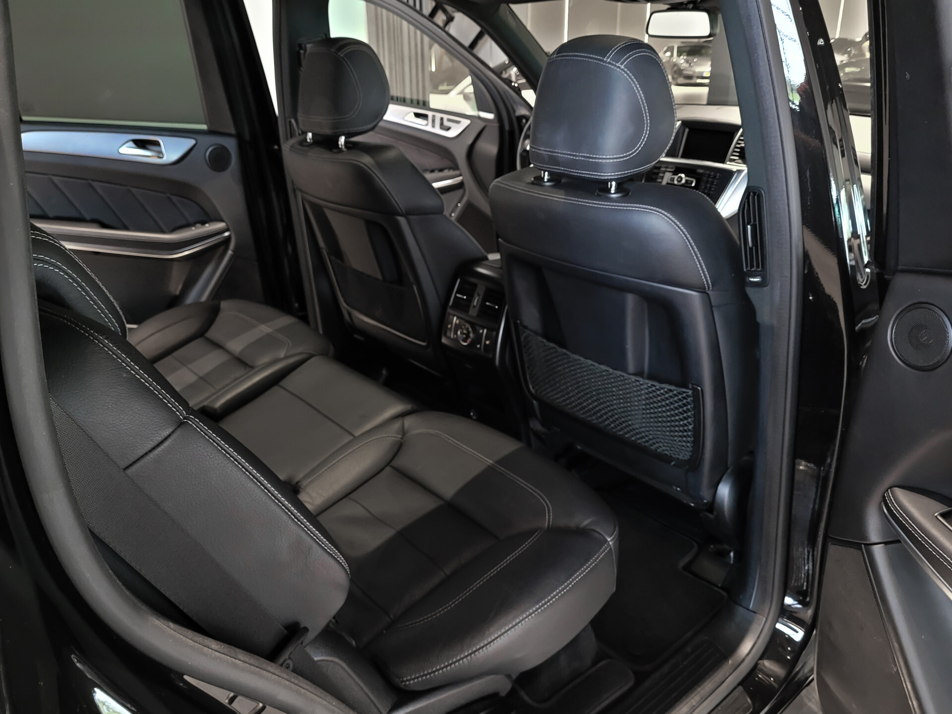 Mercedes-Benz GL-Klasse 350 Bluetec 4-M AMG 7-Persoons | Panorama | Mem | Harman-Kardon | 360 | Zonneschermen | NL auto Foto 24