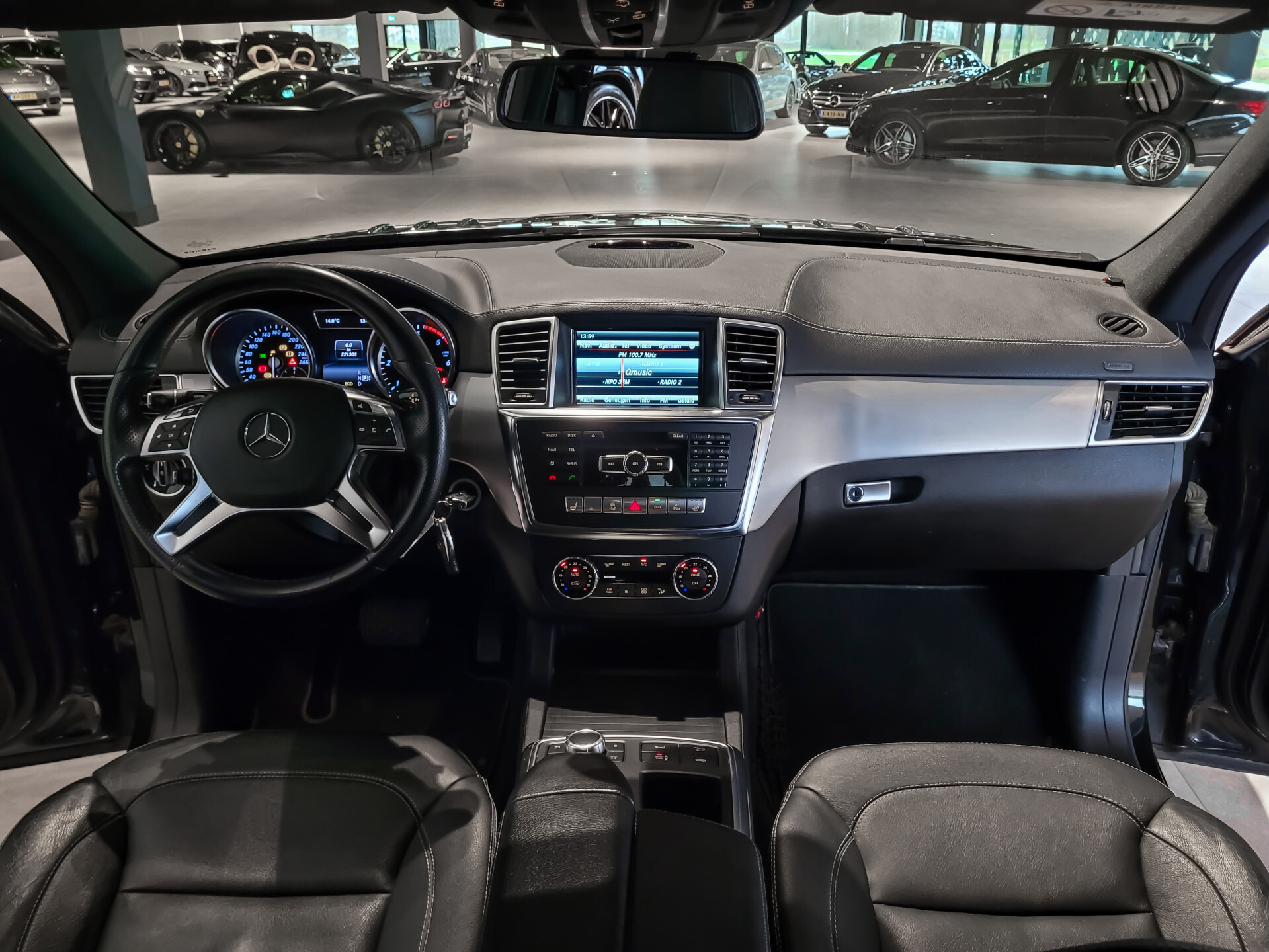 Mercedes-Benz GL-Klasse 350 Bluetec 4-M AMG 7-Persoons | Panorama | Mem | Harman-Kardon | 360 | Zonneschermen | NL auto Foto 27