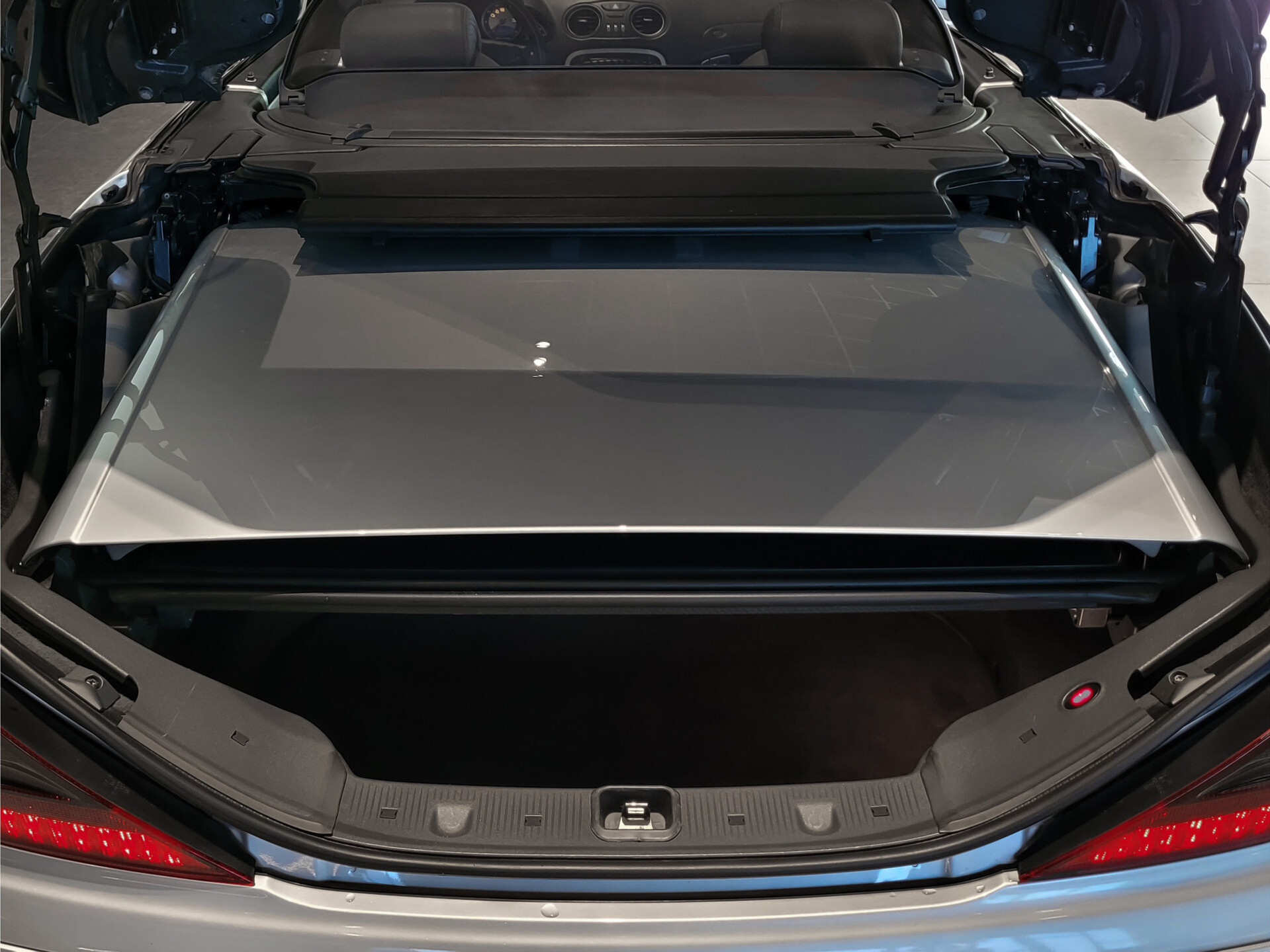 Mercedes-Benz SL-Klasse AMG 55 Kompressor ABC | Distronic | Keyless | Bose | Massage | Volledige historie Foto 24