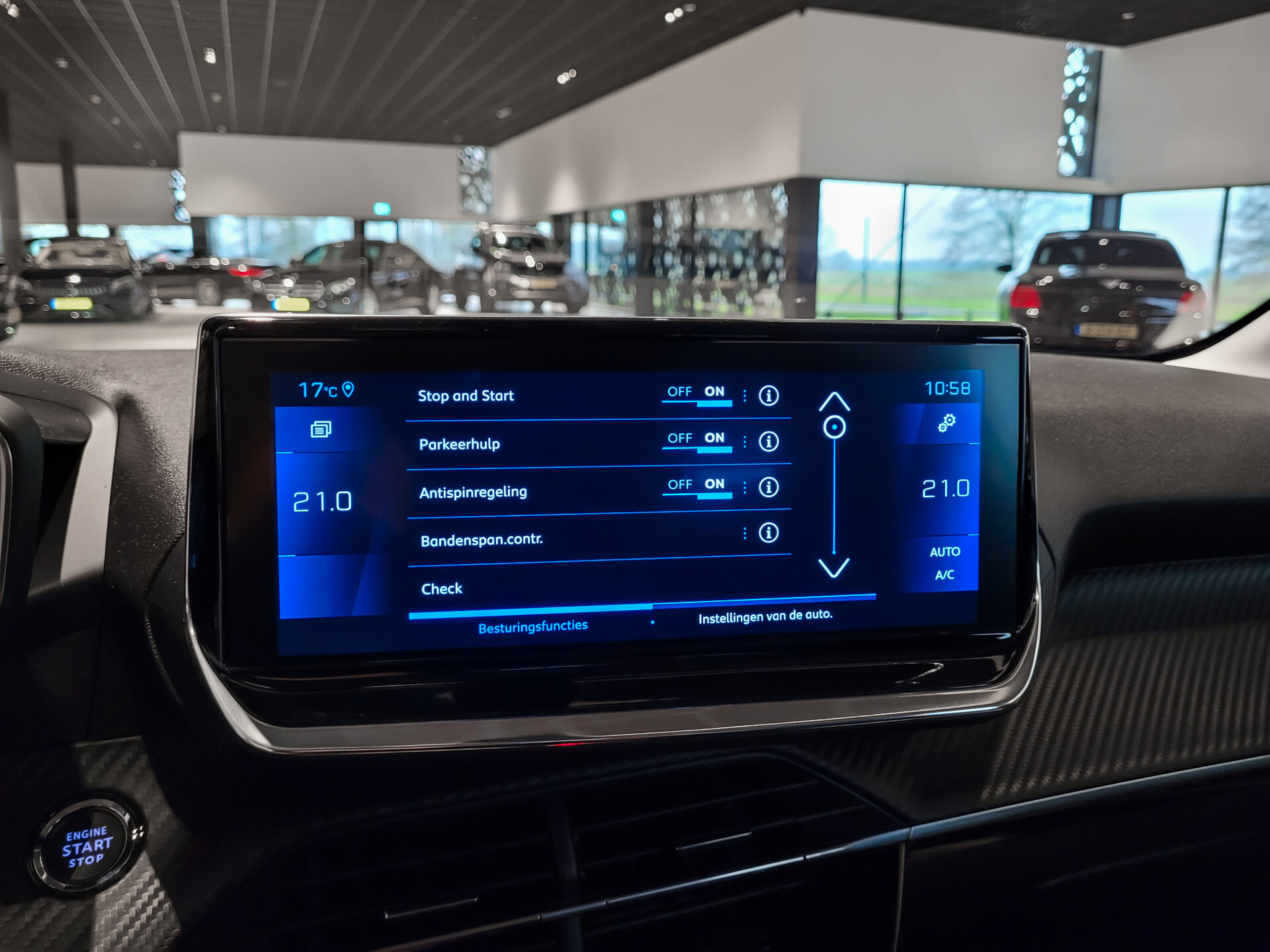 Peugeot 208 1.2 PureTech Allure Automaat Pack Drive Assist Plus | Pack Connect | Carplay | Groot navigatie | NL auto Foto 15