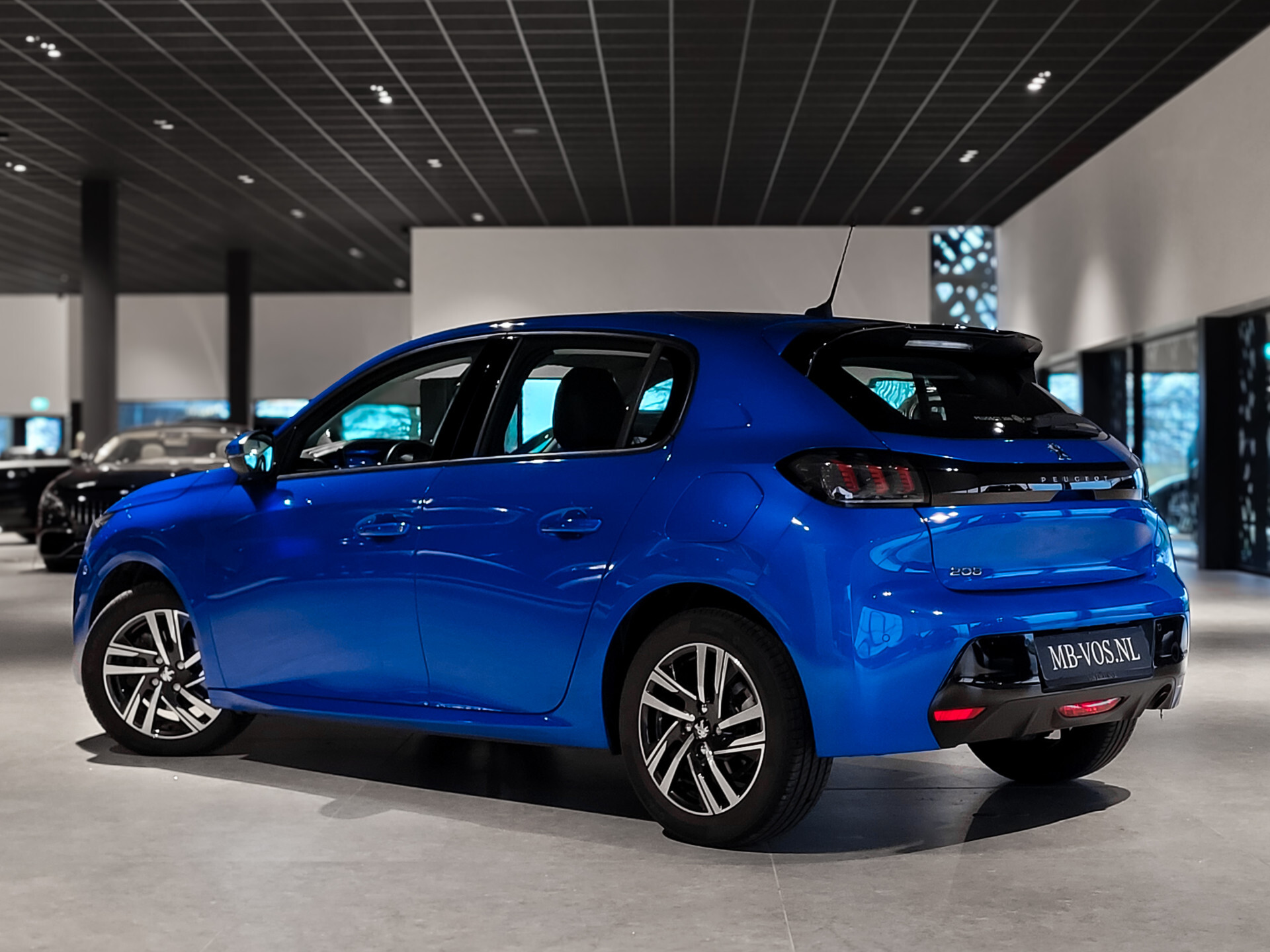 Peugeot 208 1.2 PureTech Allure Automaat Pack Drive Assist Plus | Pack Connect | Carplay | Groot navigatie | NL auto Foto 2