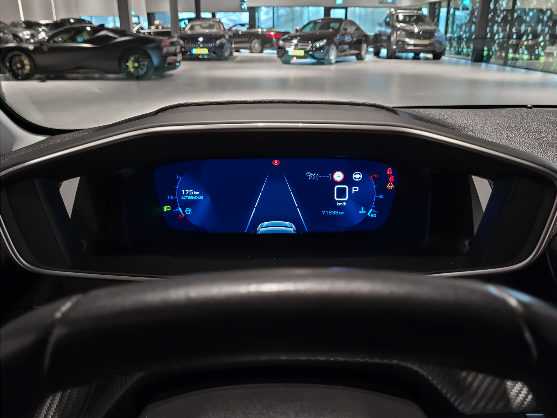 Peugeot 208 1.2 PureTech Allure Automaat Pack Drive Assist Plus | Pack Connect | Carplay | Groot navigatie | NL auto Foto 20