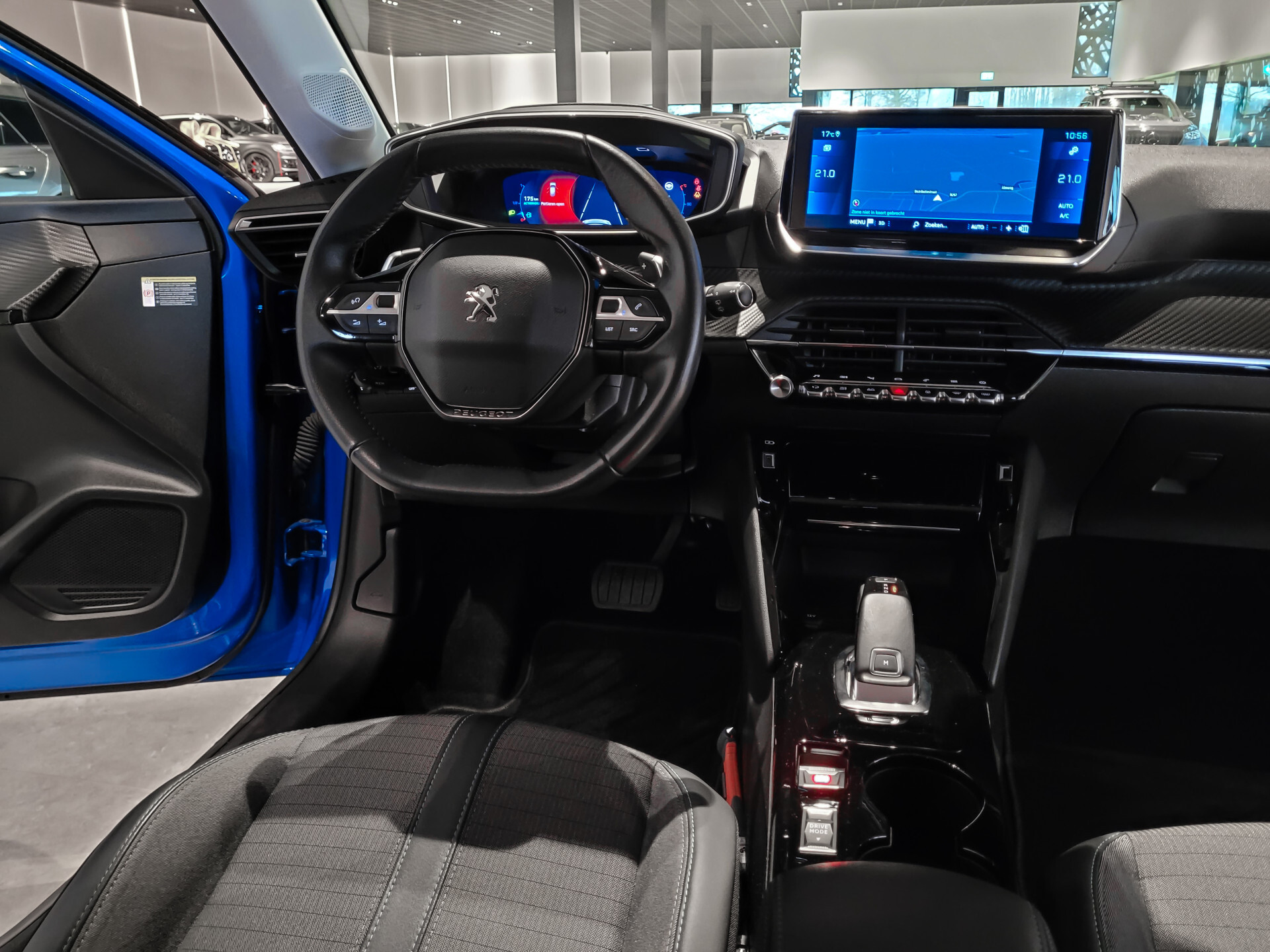 Peugeot 208 1.2 PureTech Allure Automaat Pack Drive Assist Plus | Pack Connect | Carplay | Groot navigatie | NL auto Foto 28