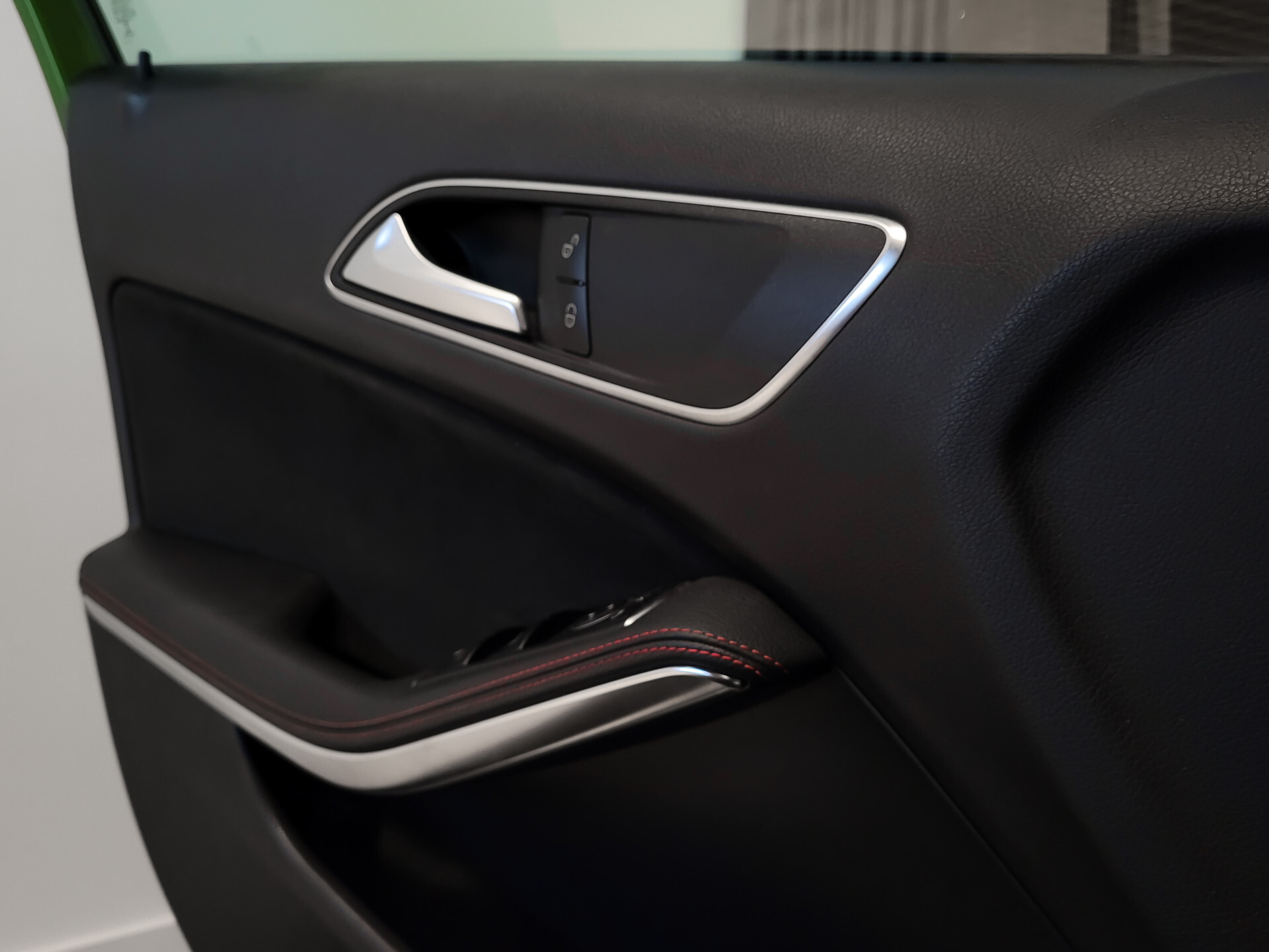 Mercedes-Benz A-Klasse 180 d AMG Facelift Night | Ambition | Verw-Stln | LED | NL Auto | Volledige historie Aut7 Foto 10