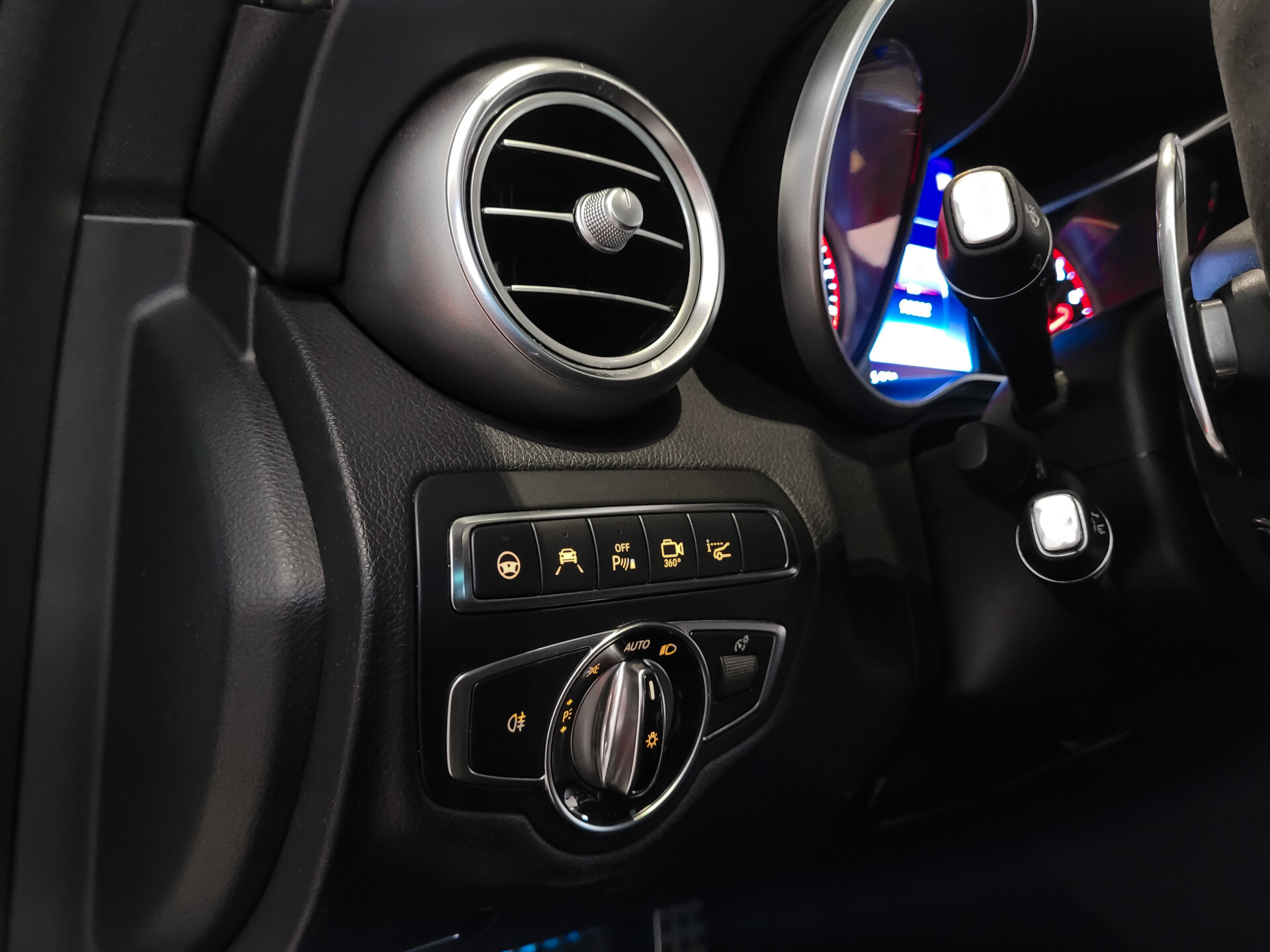 Mercedes-Benz C-Klasse Estate AMG 63 S Ceramic | Performance stoelen | Night | Keyless | Distronic | Burmester | 360 | HUD | Centuri Foto 16