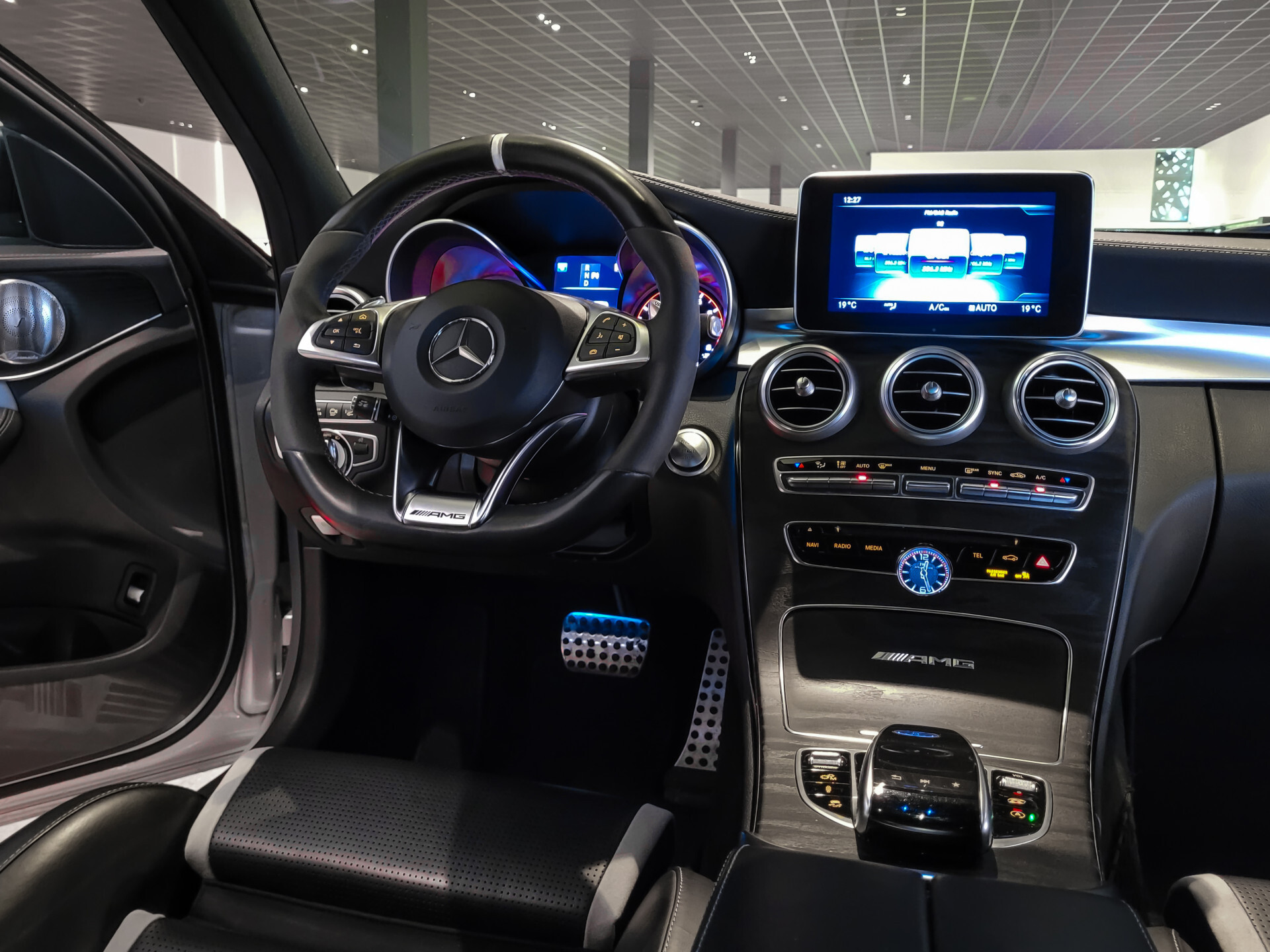 Mercedes-Benz C-Klasse Estate AMG 63 S Ceramic | Performance stoelen | Night | Keyless | Distronic | Burmester | 360 | HUD | Centuri Foto 26