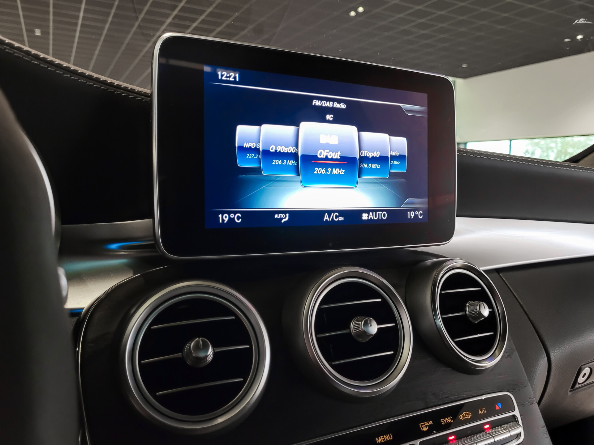 Mercedes-Benz C-Klasse Estate AMG 63 S Ceramic | Performance stoelen | Night | Keyless | Distronic | Burmester | 360 | HUD | Centuri Foto 9