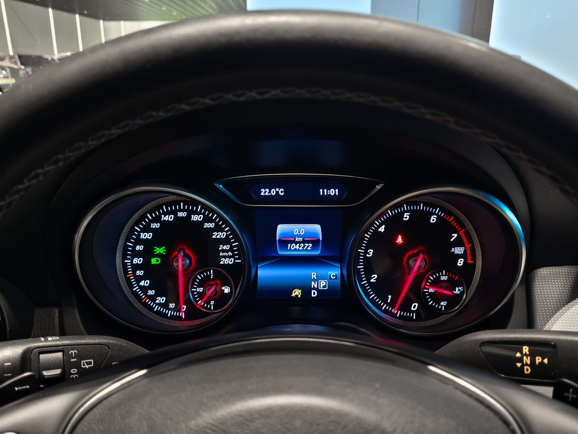 Mercedes-Benz GLA 200 Urban Night | Keyless | Camera | Mem | ECC | 19" | DAB | Dodehoekassistent | Sfeerverlichting Foto 18