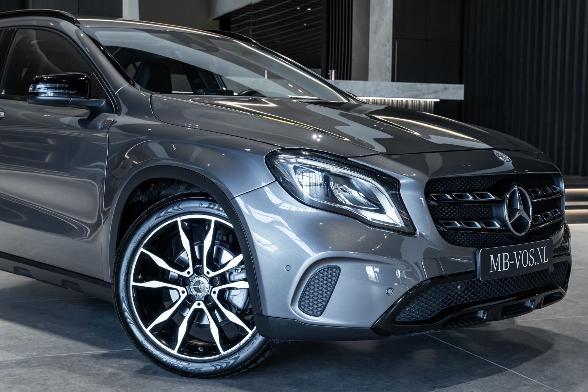 Mercedes-Benz GLA 200 Urban Night | Keyless | Camera | Mem | ECC | 19" | DAB | Dodehoekassistent | Sfeerverlichting Foto 26