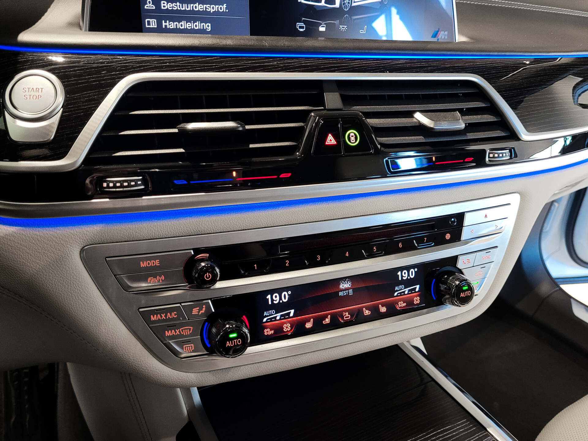 BMW 7 Serie 745Le xDrive M-Sport High Executive Lounge Seating | Klaptafels | B&W | 4*Massage | Laser | Sky Lounge Foto 26