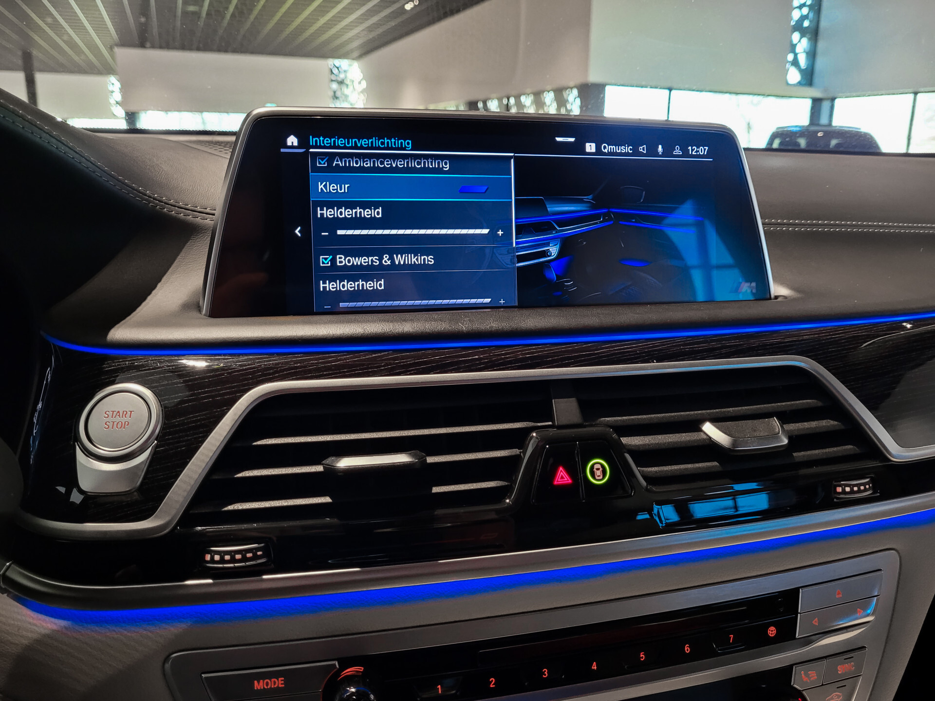 BMW 7 Serie 745Le xDrive M-Sport High Executive Lounge Seating | Klaptafels | B&W | 4*Massage | Laser | Sky Lounge Foto 35