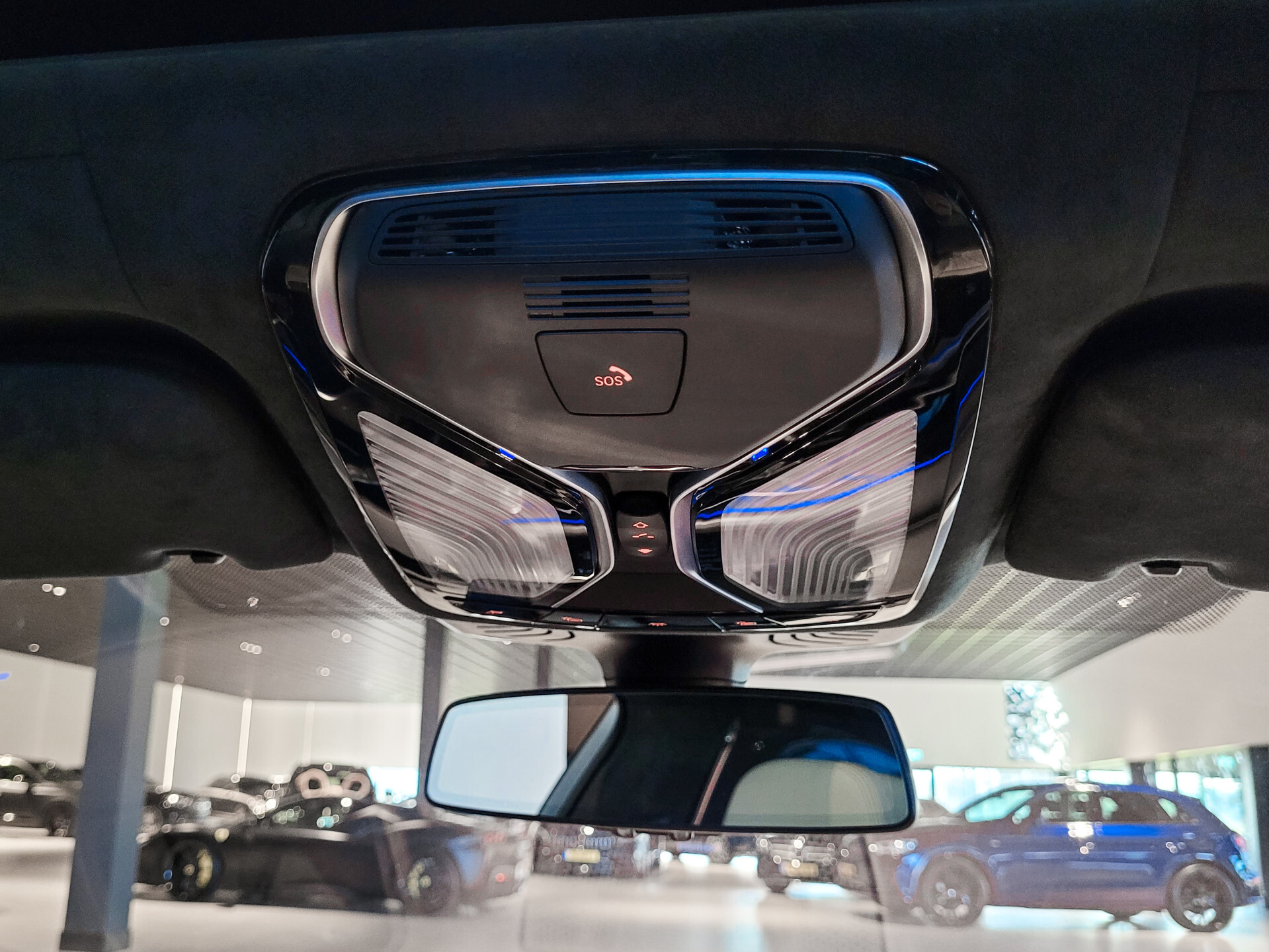 BMW 7 Serie 745Le xDrive M-Sport High Executive Lounge Seating | Klaptafels | B&W | 4*Massage | Laser | Sky Lounge Foto 51