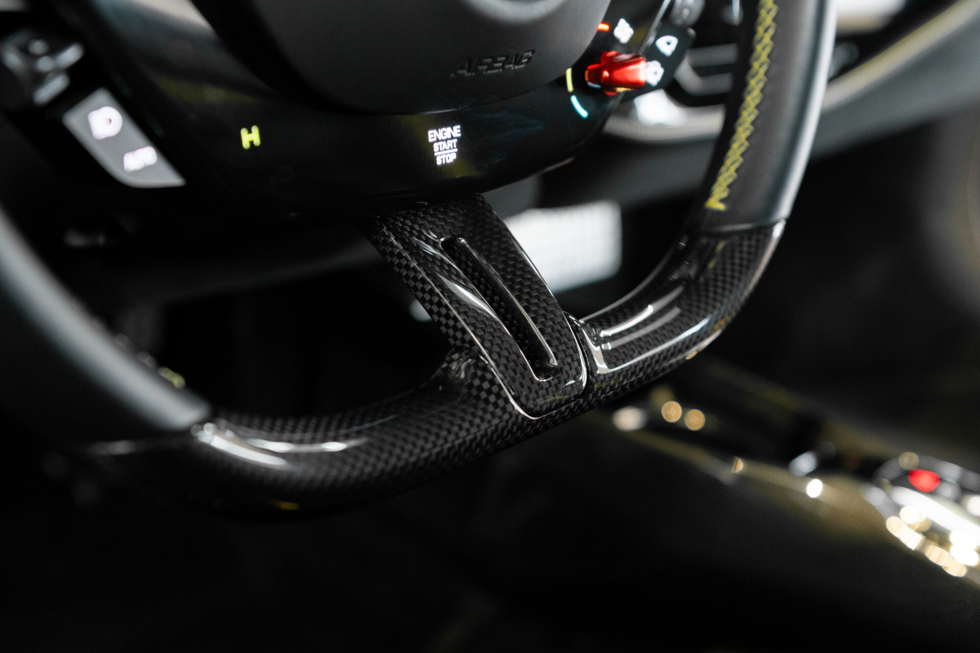 Ferrari SF90 Stradale 4.0 V8 Assetto Fiorano Novitec | Full Carbon Foto 14