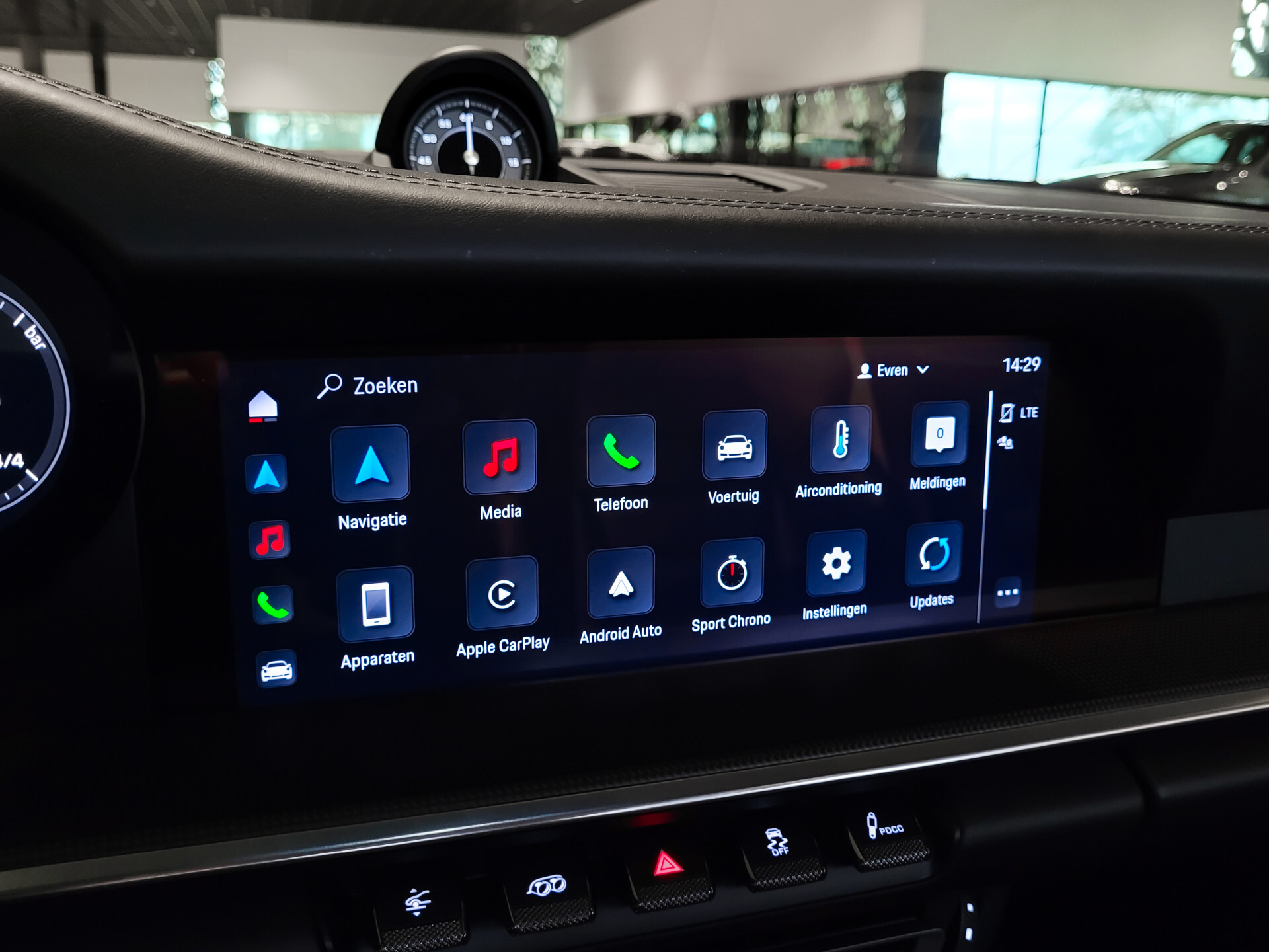 Porsche 911 Cabrio 3.8 Turbo S Aerokit | Ceramic | Lift | PP | Sportuitlaat | Stoelkoeling | Innodrive | Keyless | Krijt Foto 11