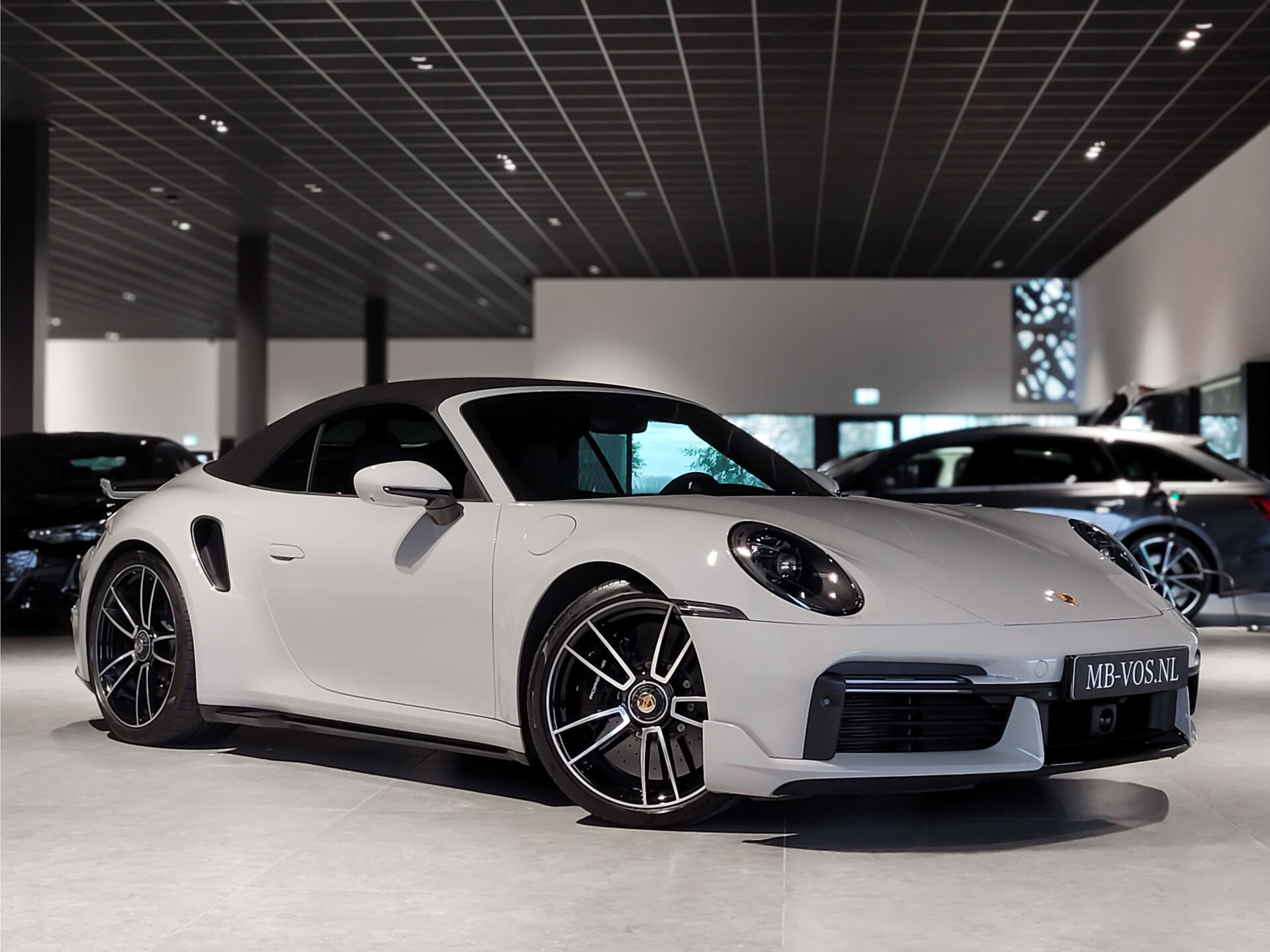 Porsche 911 Cabrio 3.8 Turbo S Aerokit | Ceramic | Lift | PP | Sportuitlaat | Stoelkoeling | Innodrive | Keyless | Krijt Foto 2
