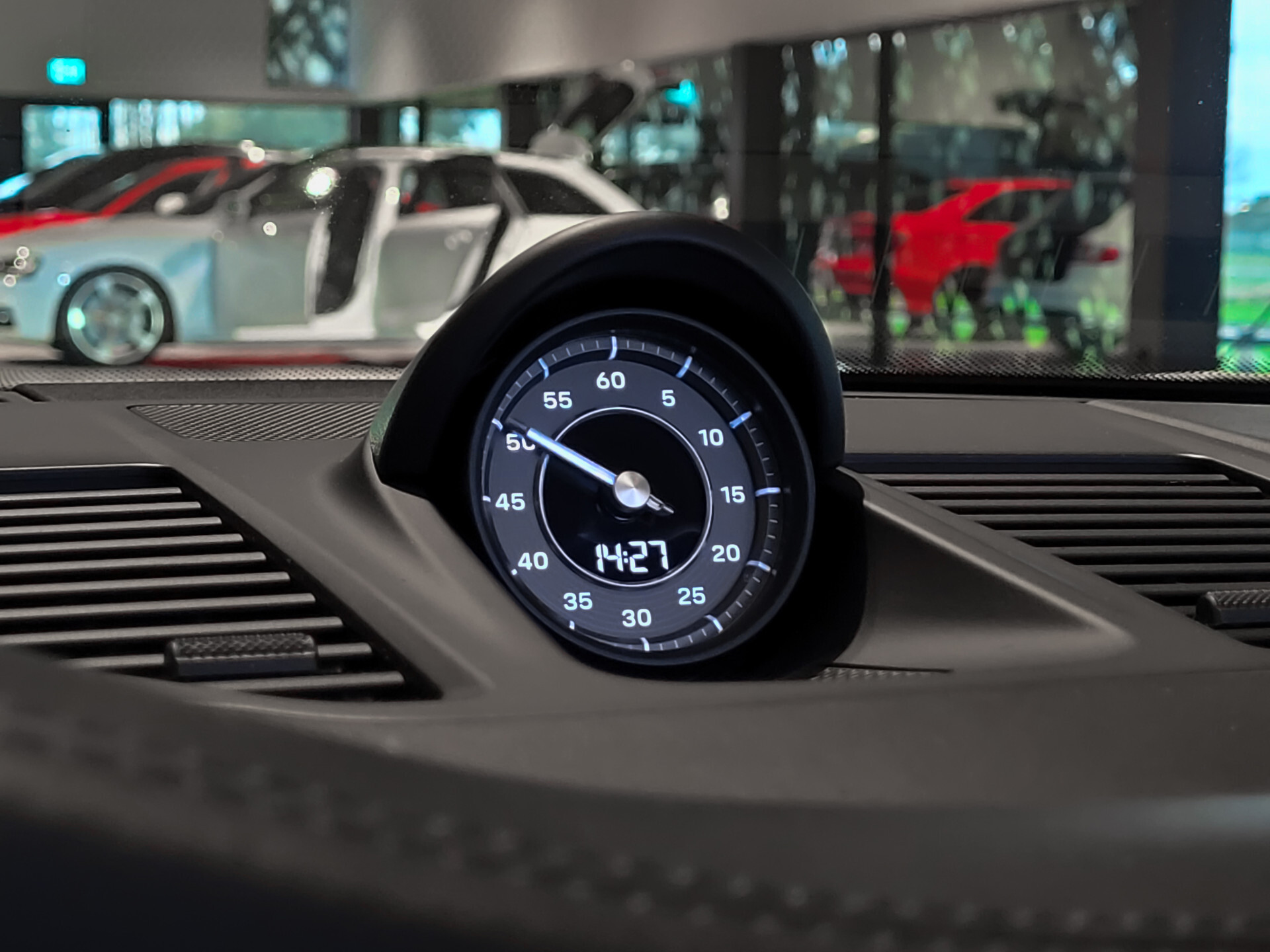 Porsche 911 Cabrio 3.8 Turbo S Aerokit | Ceramic | Lift | PP | Sportuitlaat | Stoelkoeling | Innodrive | Keyless | Krijt Foto 38