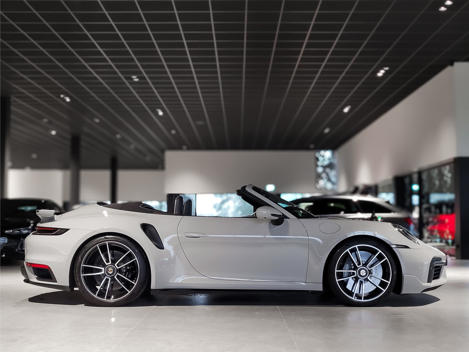 Porsche 911 Cabrio 3.8 Turbo S Aerokit | Ceramic | Lift | PP | Sportuitlaat | Stoelkoeling | Innodrive | Keyless | Krijt Foto 6