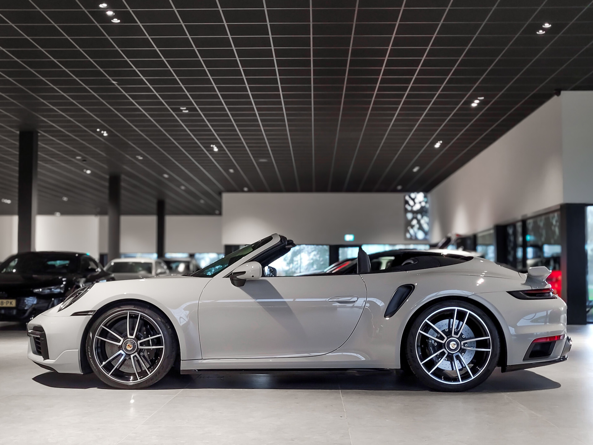 Porsche 911 Cabrio 3.8 Turbo S Aerokit | Ceramic | Lift | PP | Sportuitlaat | Stoelkoeling | Innodrive | Keyless | Krijt Foto 7