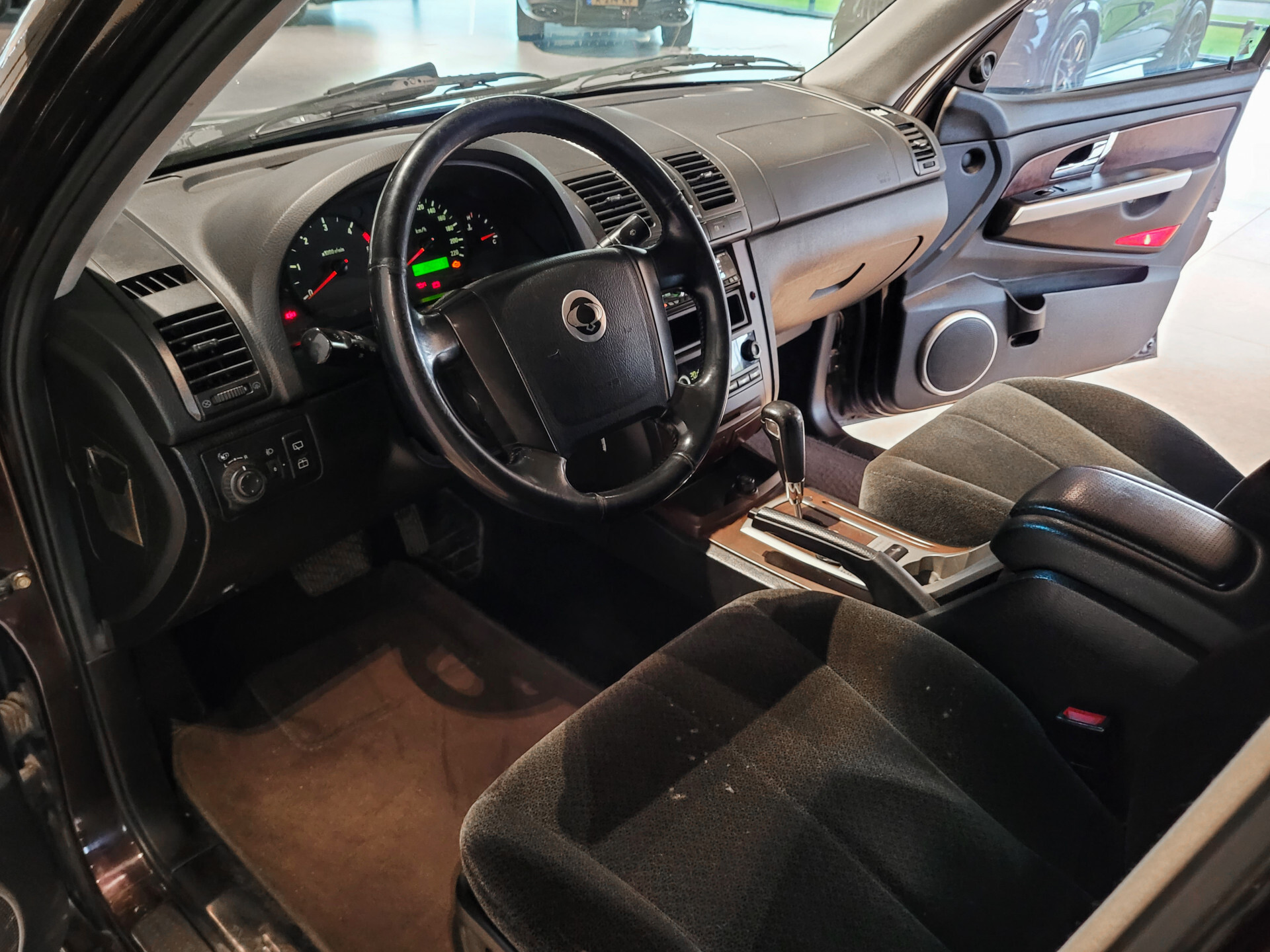 SsangYong Rexton RX 270 Xdi HR Foto 12