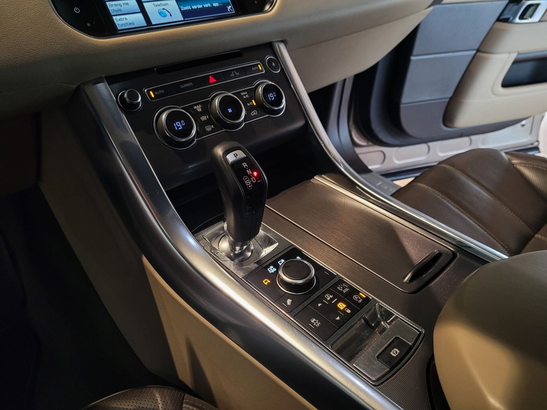 Land Rover Range Rover Sport 3.0 SDV6 HSE Dynamic Panorama | 21" | Camera | 4xStoelverwarming | Ambientlight Foto 18