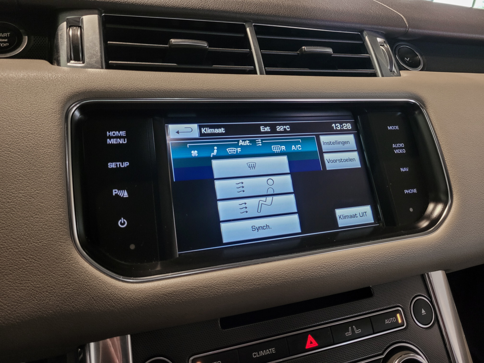 Land Rover Range Rover Sport 3.0 SDV6 HSE Dynamic Panorama | 21" | Camera | 4xStoelverwarming | Ambientlight Foto 19