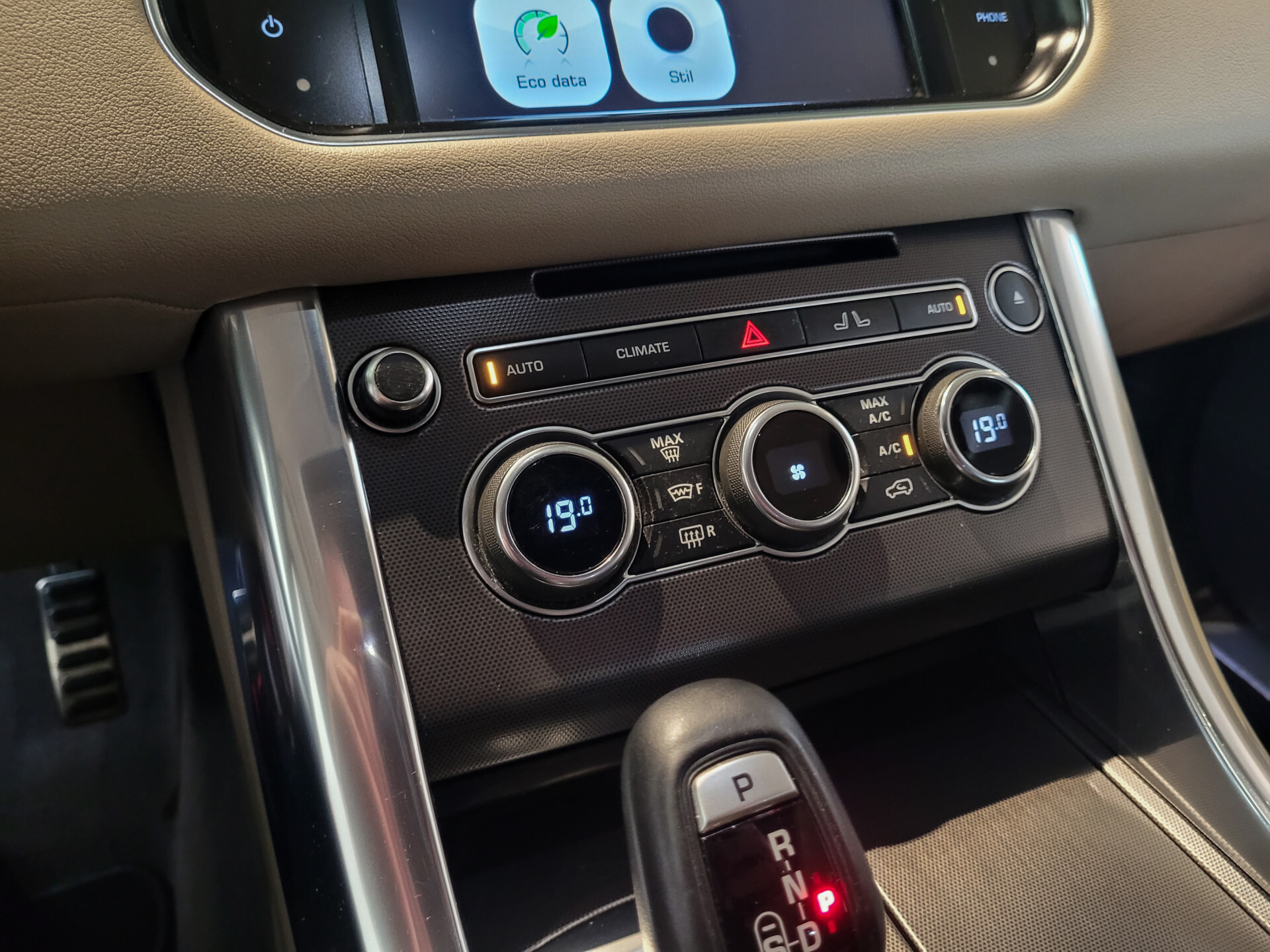 Land Rover Range Rover Sport 3.0 SDV6 HSE Dynamic Panorama | 21" | Camera | 4xStoelverwarming | Ambientlight Foto 26