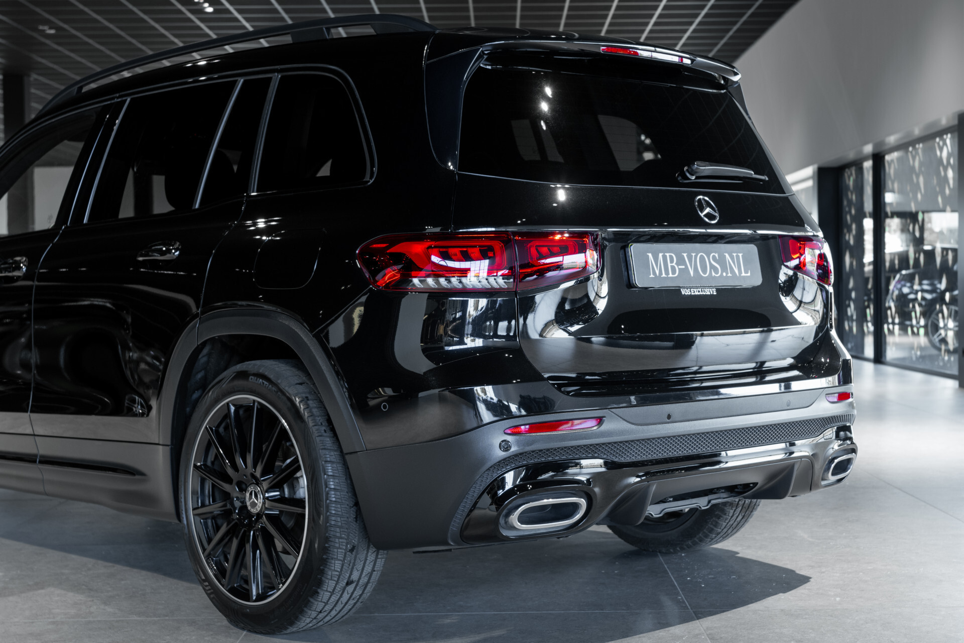 Mercedes-Benz GLB 200 AMG Night | MBUX | 20" | Camera | Trekhaak | Carbon | Sfeerverlichting Foto 37