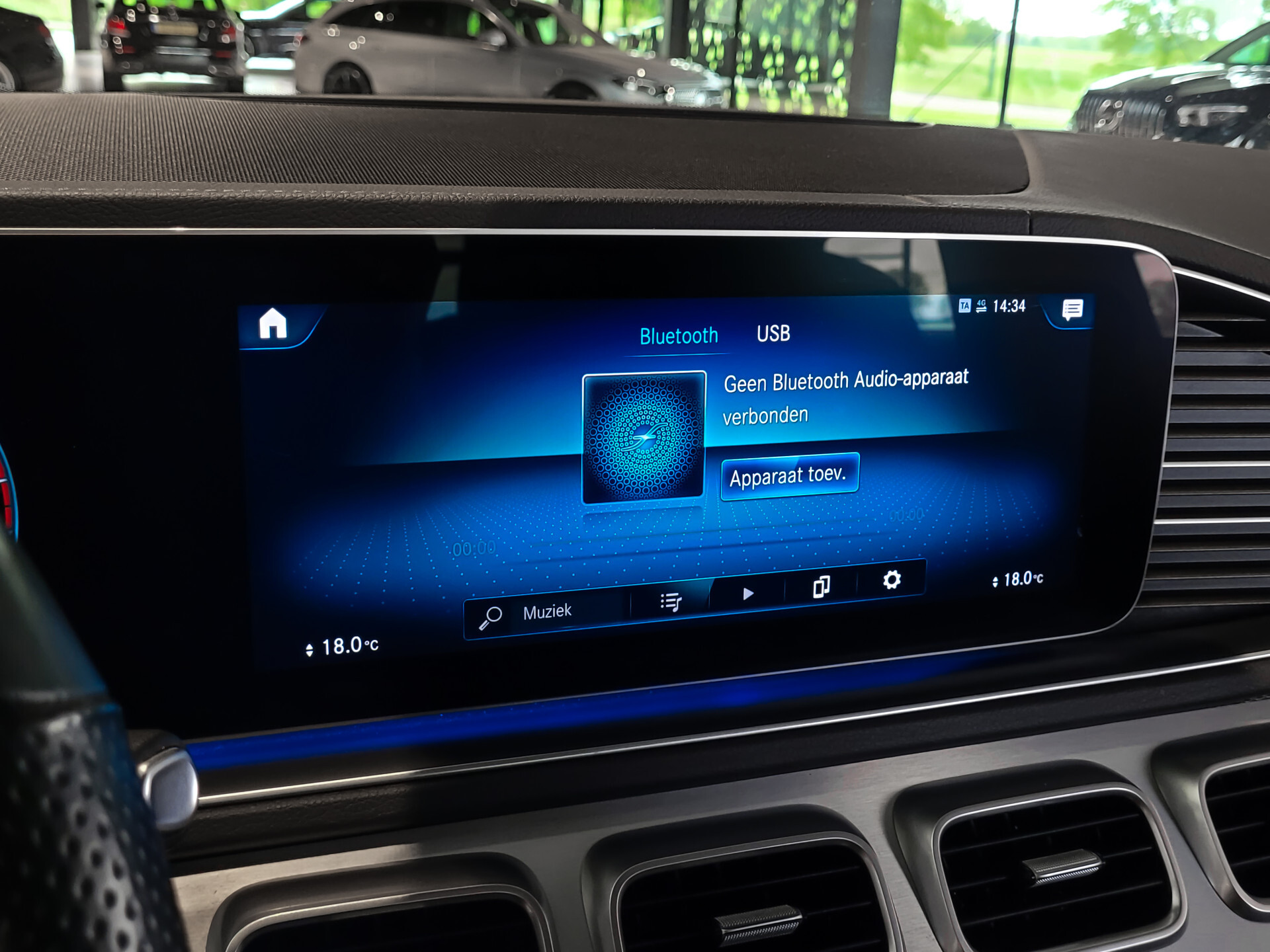 Mercedes-Benz GLE 450 4-M AMG Night | Luchtvering | Keyless | ACC | Pano | Trekhaak | Burmester | Mem | 360 | BTW Aut9 Foto 10