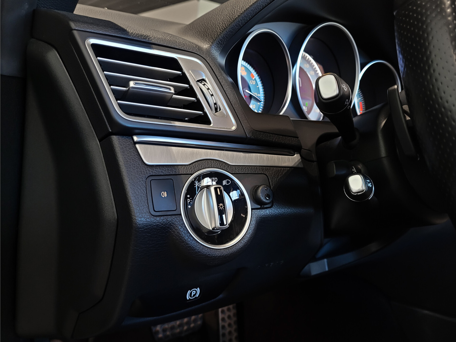 Mercedes-Benz E-Klasse Cabrio 500 AMG Distronic | Keyless | Harman-Kardon | 19" | Aircap-scarf | Camera | Aut7 Foto 18