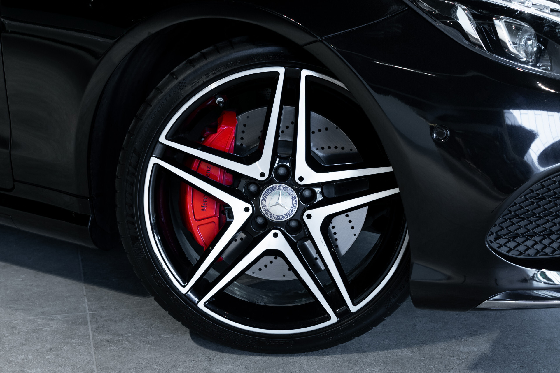 Mercedes-Benz E-Klasse Cabrio 500 AMG Distronic | Keyless | Harman-Kardon | 19" | Aircap-scarf | Camera | Aut7 Foto 31