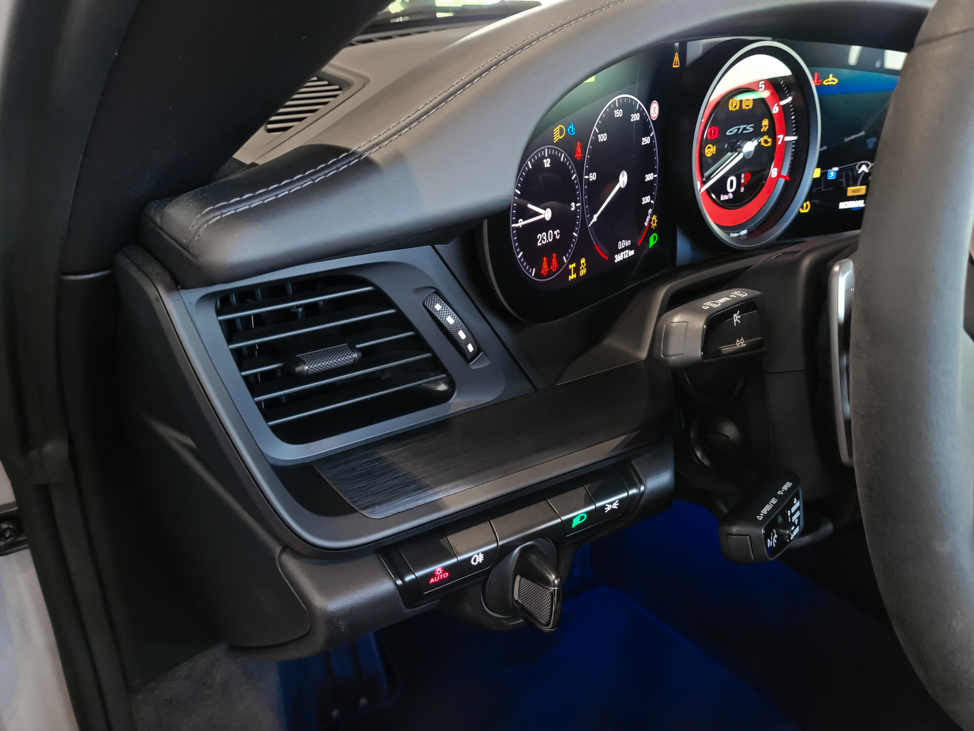 Porsche 911 Cabrio 3.0 Carrera 4 GTS Lift | Acc | Bosé | 18-voudig | Stoelkoeling | Keyless | New Service Foto 18