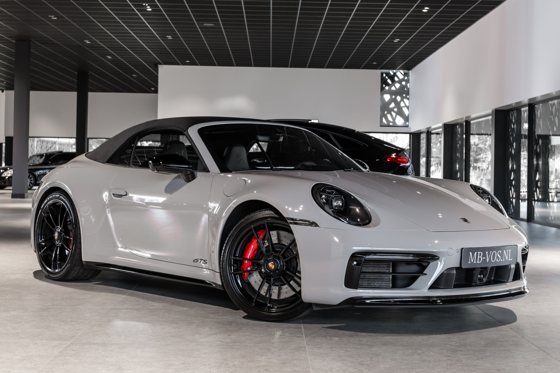 Porsche 911 Cabrio 3.0 Carrera 4 GTS Lift | Acc | Bosé | 18-voudig | Stoelkoeling | Keyless | New Service Foto 2