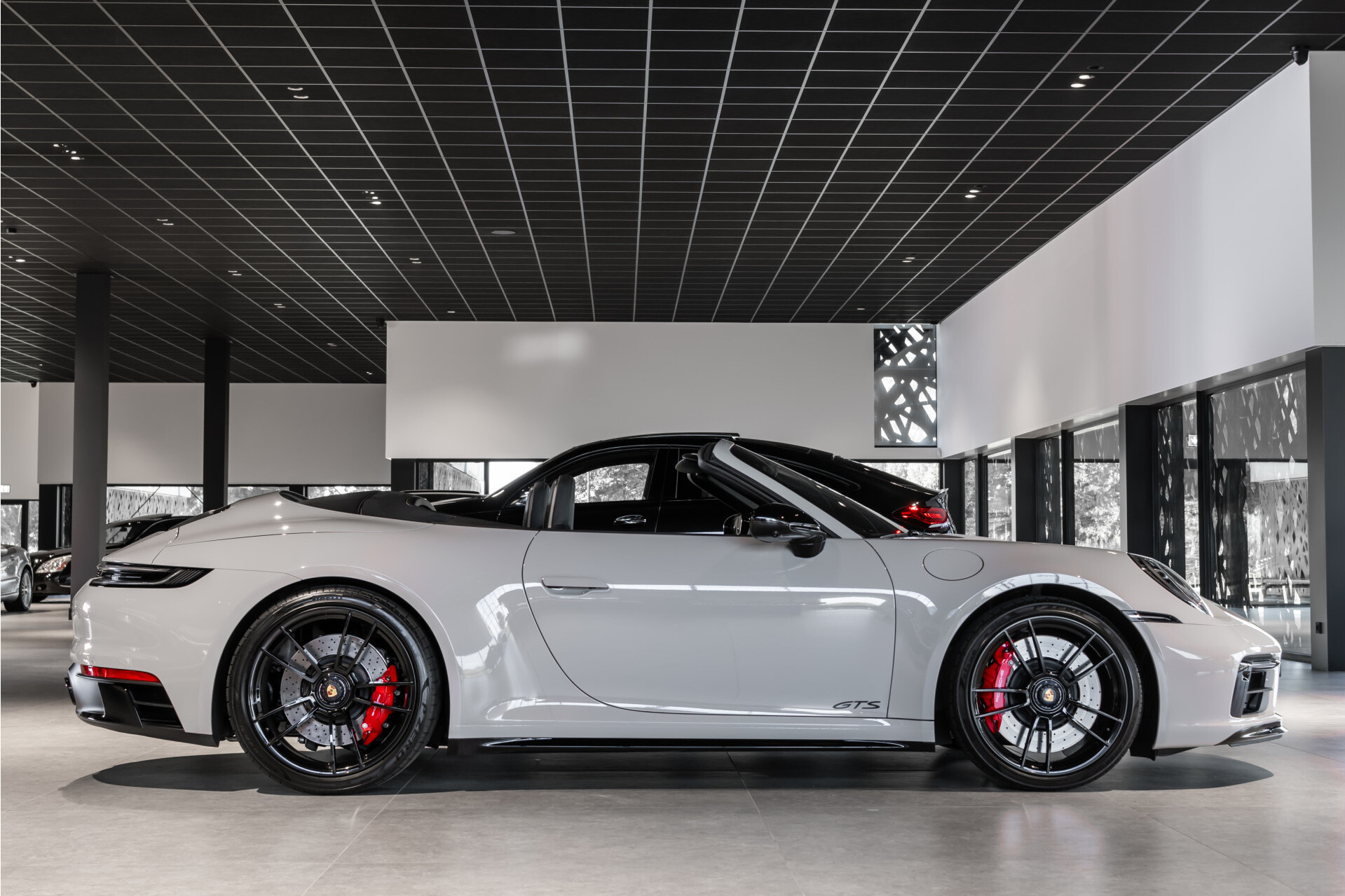 Porsche 911 Cabrio 3.0 Carrera 4 GTS Lift | Acc | Bosé | 18-voudig | Stoelkoeling | Keyless | New Service Foto 6