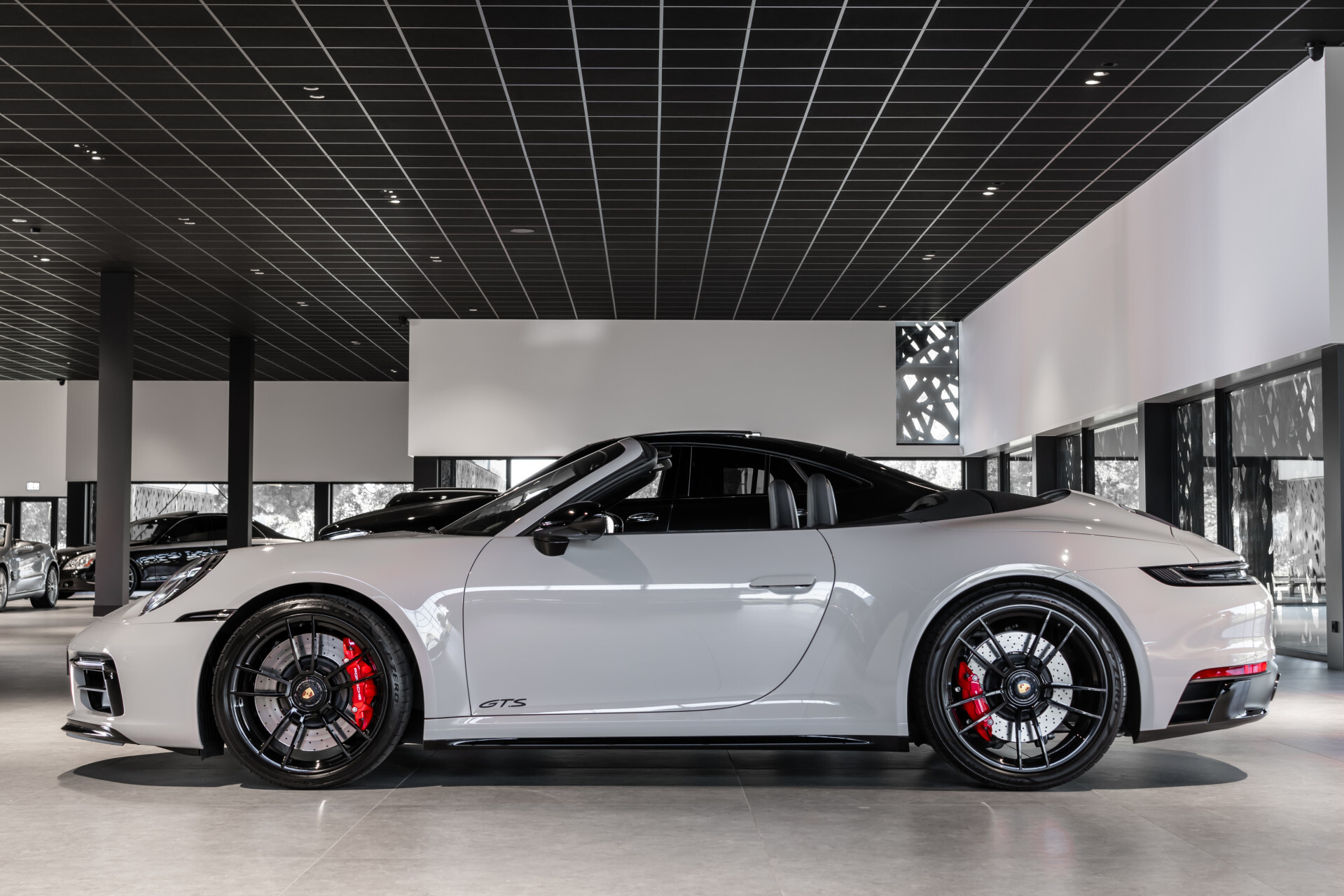 Porsche 911 Cabrio 3.0 Carrera 4 GTS Lift | Acc | Bosé | 18-voudig | Stoelkoeling | Keyless | New Service Foto 7