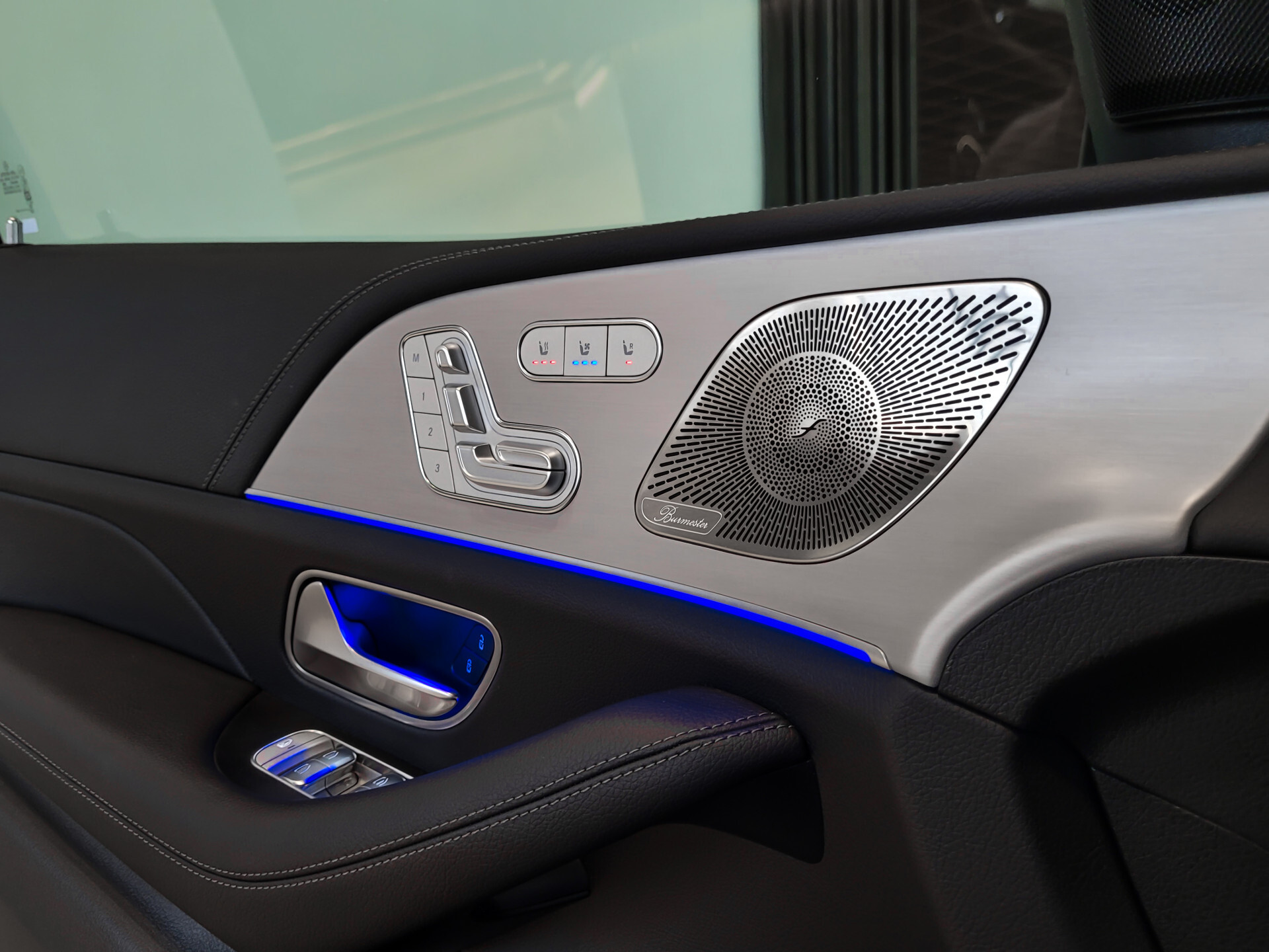 Mercedes-Benz GLE 450 d 4-M AMG 7-Pers | Keyless | ACC | HUD | Standkachel | 360 | Stoelkoeling | Pano | Luchtvering | Air-Balance Foto 12