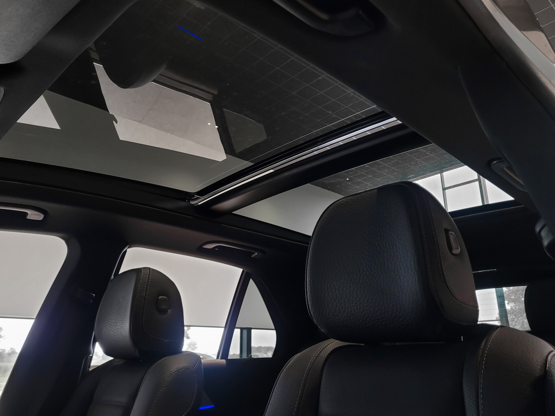 Mercedes-Benz GLE 450 d 4-M AMG 7-Pers | Keyless | ACC | HUD | Standkachel | 360 | Stoelkoeling | Pano | Luchtvering | Air-Balance Foto 34